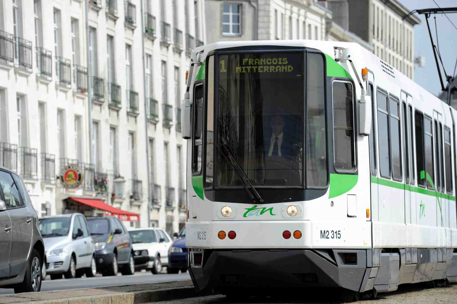 semistan ancienne rames de tramways Nantes