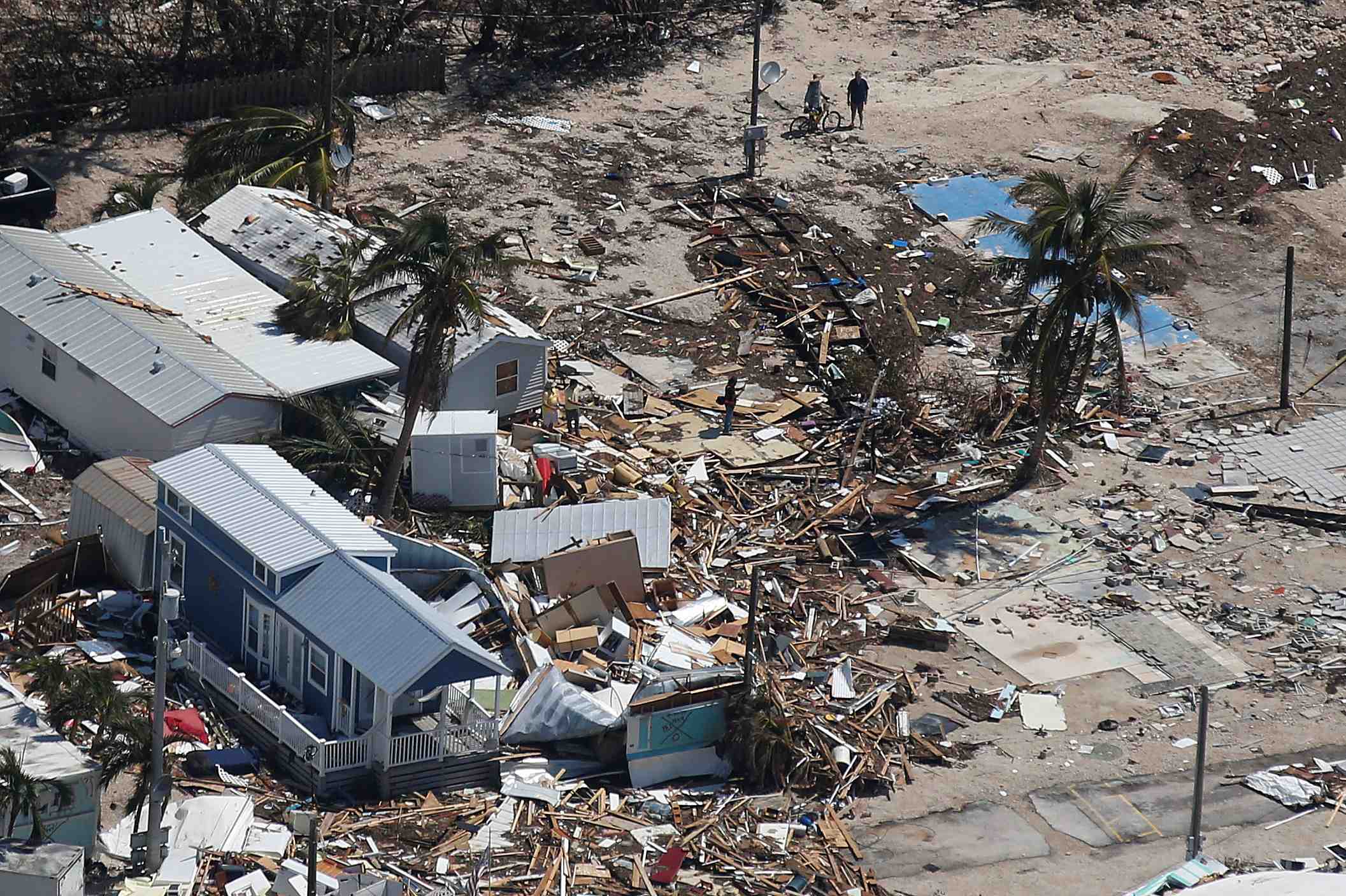 En floride, 1,5 million de logements toujours sans electricite