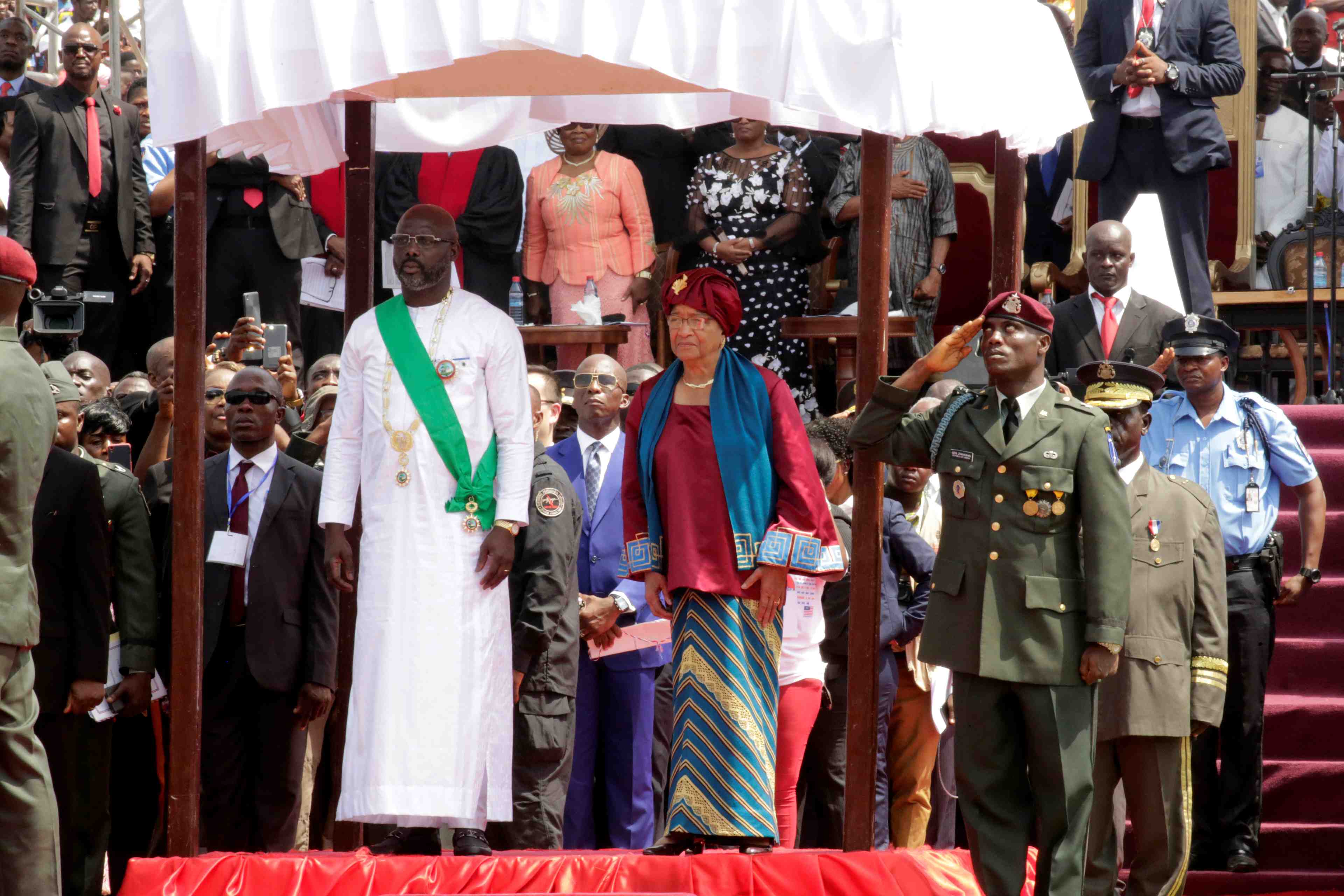 George weah investi president du liberia