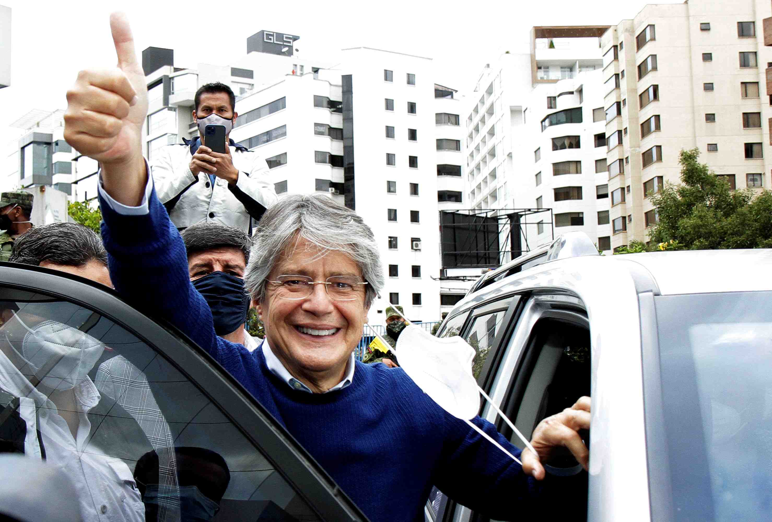 Equateur: lasso accede au second tour de la presidentielle