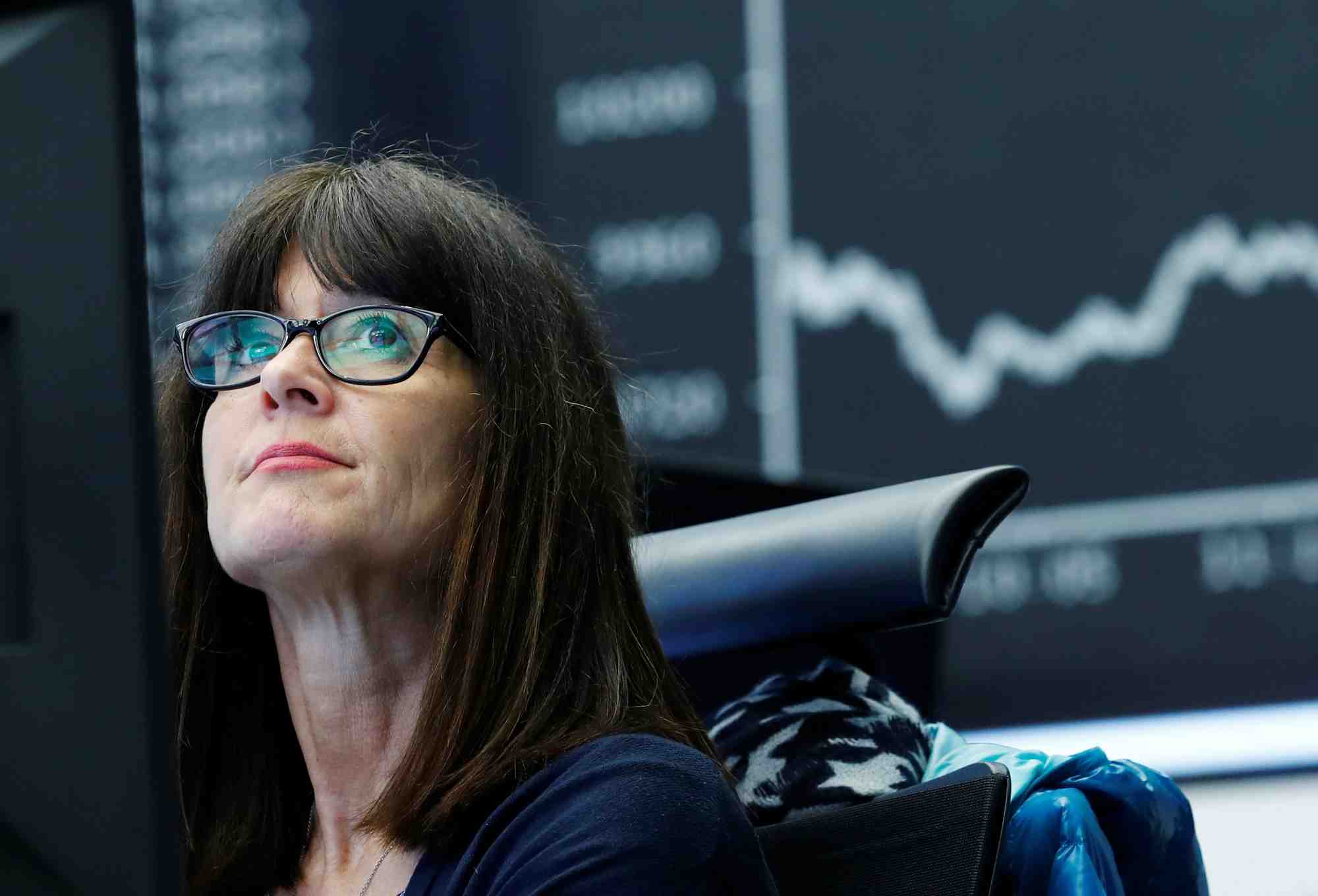 Une trader a la bourse de francfort