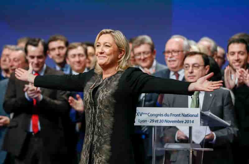 Marine Le Pen tournée vers 2017 au Congrès du FN
