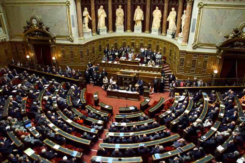 Le senat examine le projet de loi antiterroriste