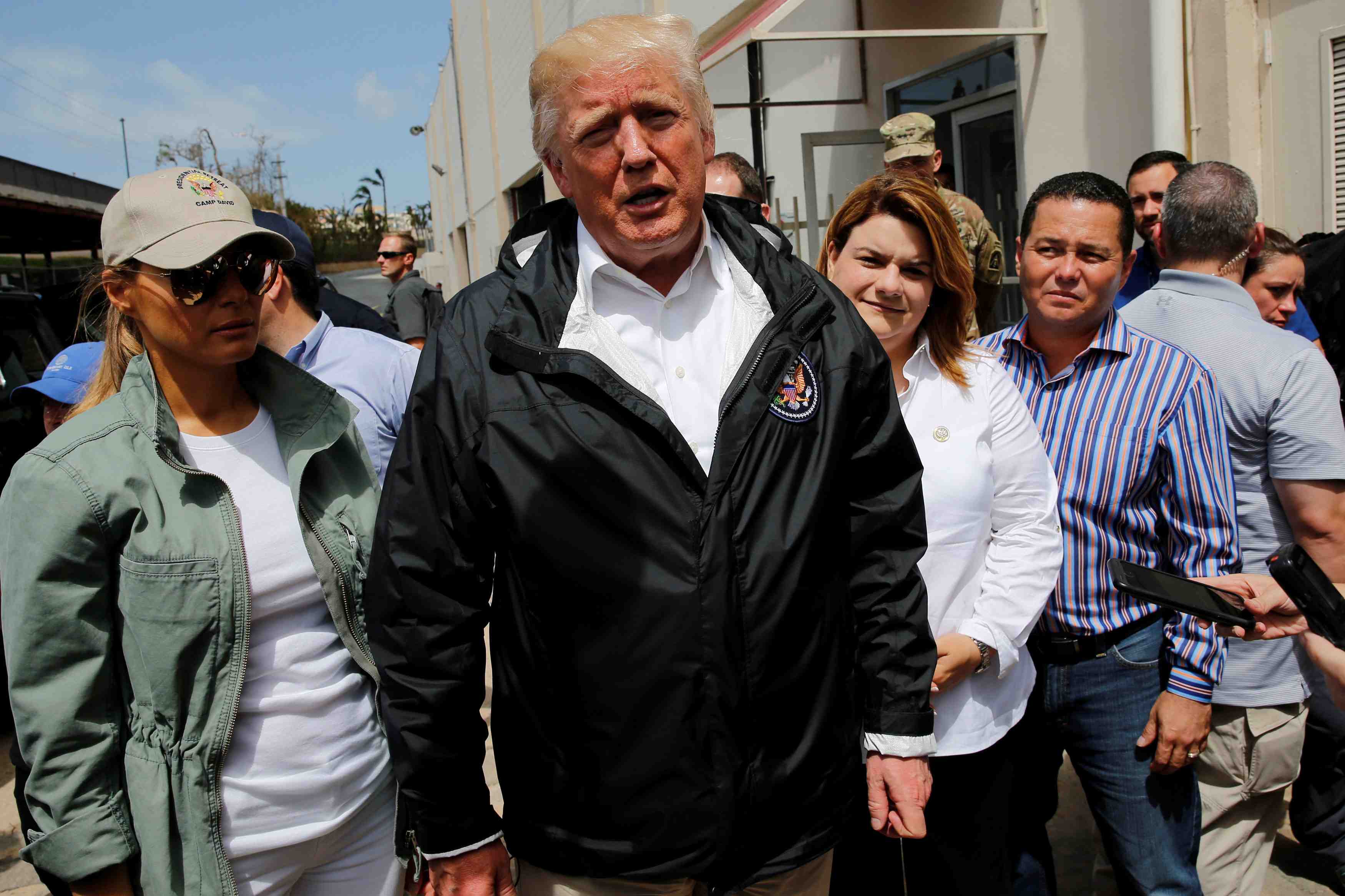 Trump demande 29 milliards de dollars au congres pour les sinistres des ouragans