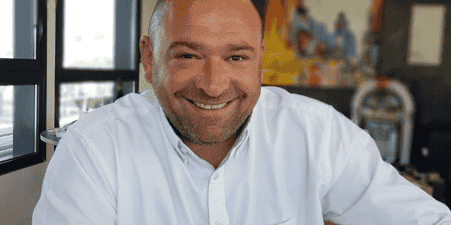 Le lyonnais Fabrice Faure, dirigeant du groupe d’intérim LIP, Les Intérimaires Professionnels, reste joignable durant ses vacances, mais s'applique à ne pas regarder son téléphone les après-midis.