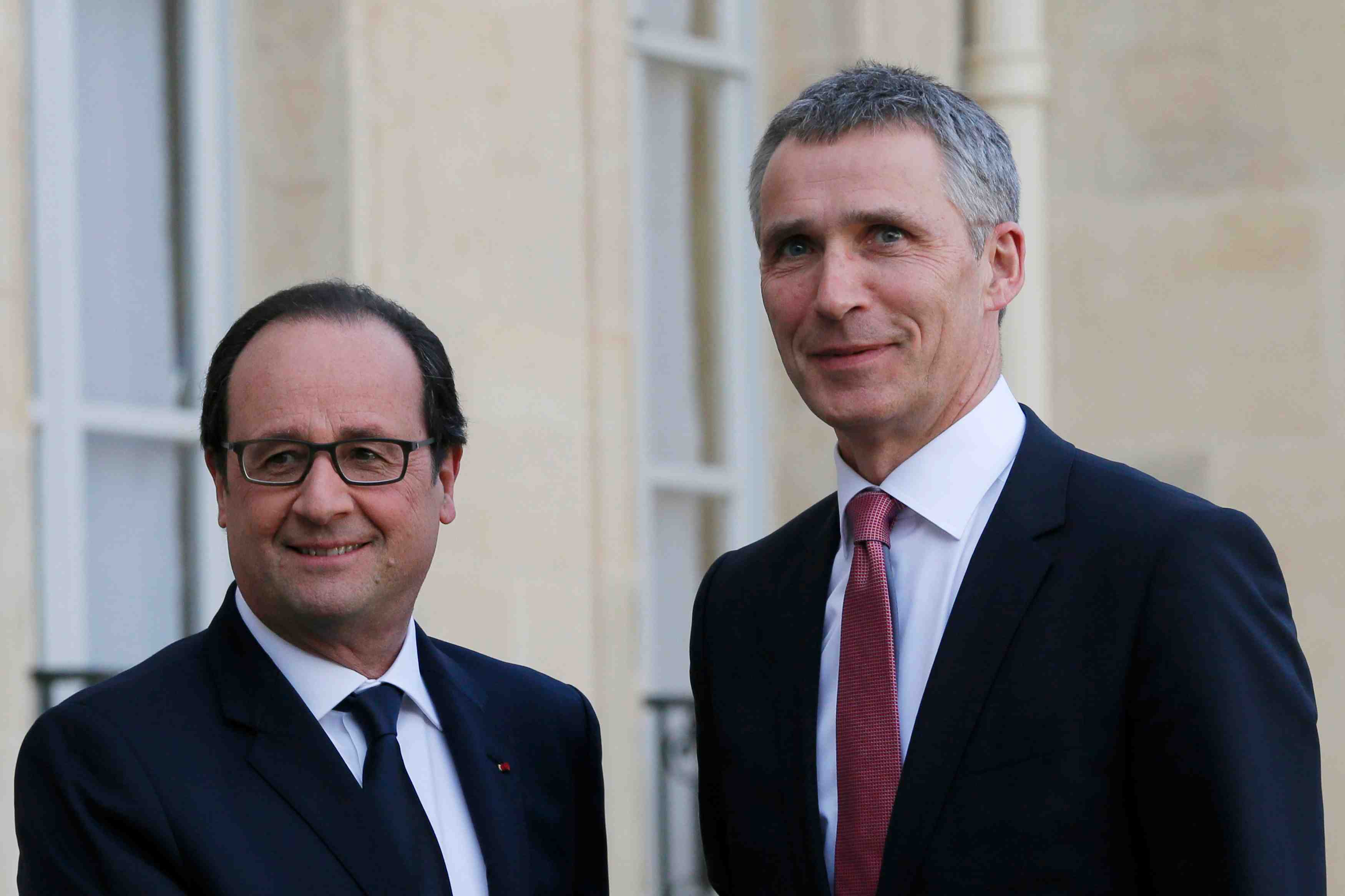 Francois hollande appelle une nouvelle fois au respect de l’accord de minsk