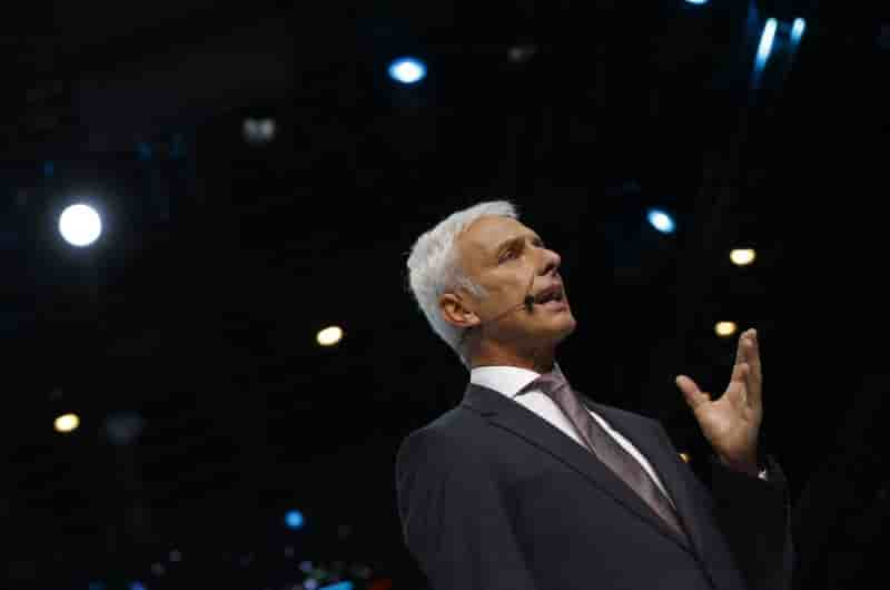 Vw reflechit a une ipo du pole camions pour plus d'efficacite