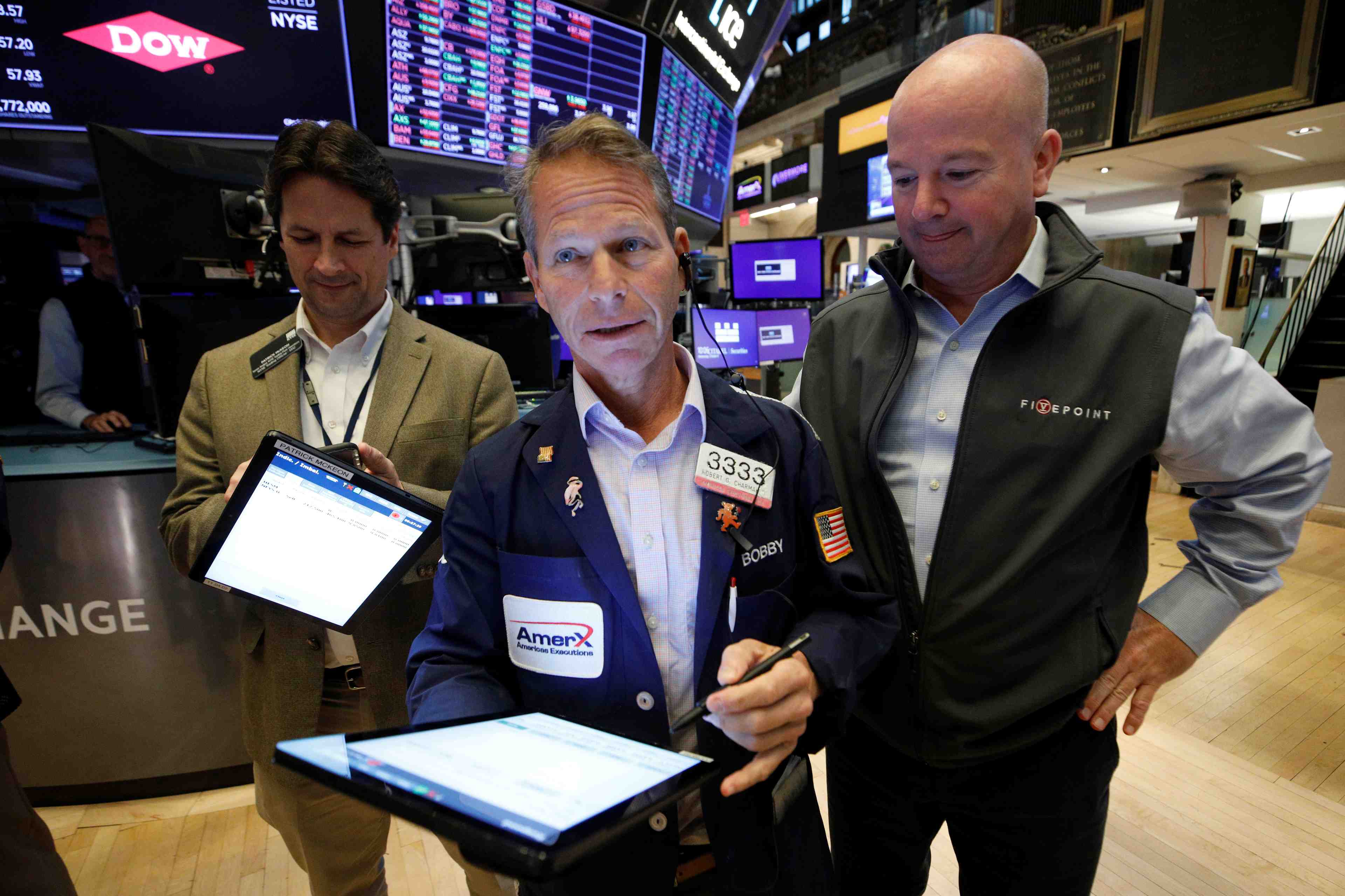 Wall street ouvre en ordre disperse