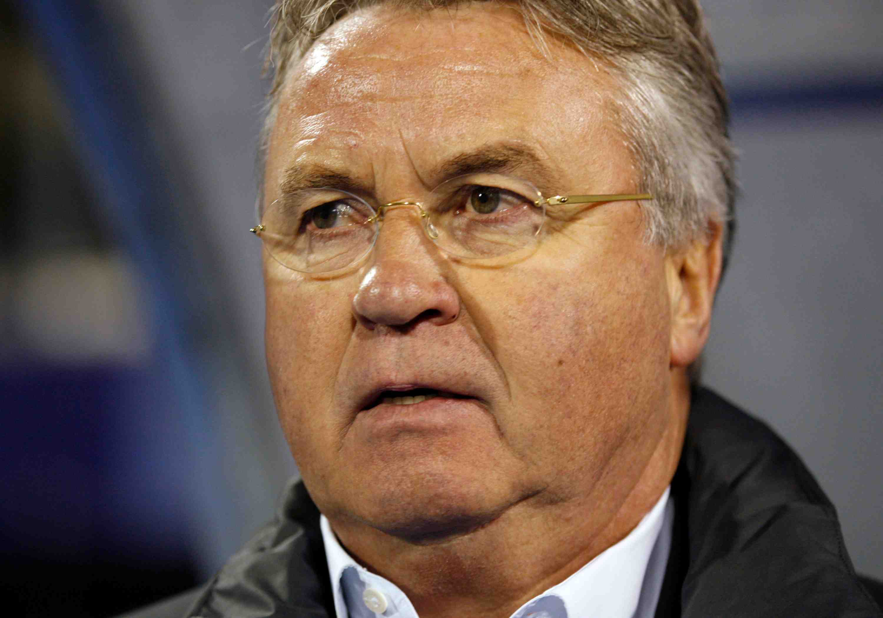 Guus hiddink, nouvel entraineur de chelsea