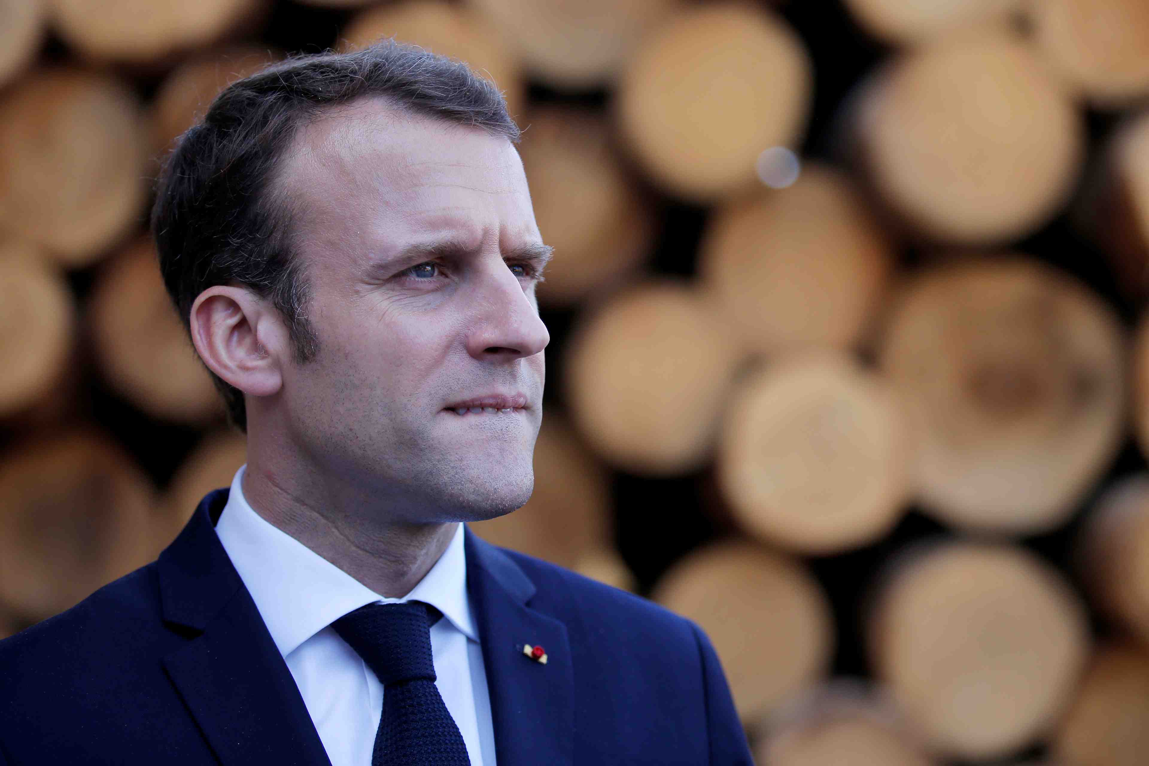 Macron estime qu'il n'y a pas de "convergence des luttes"