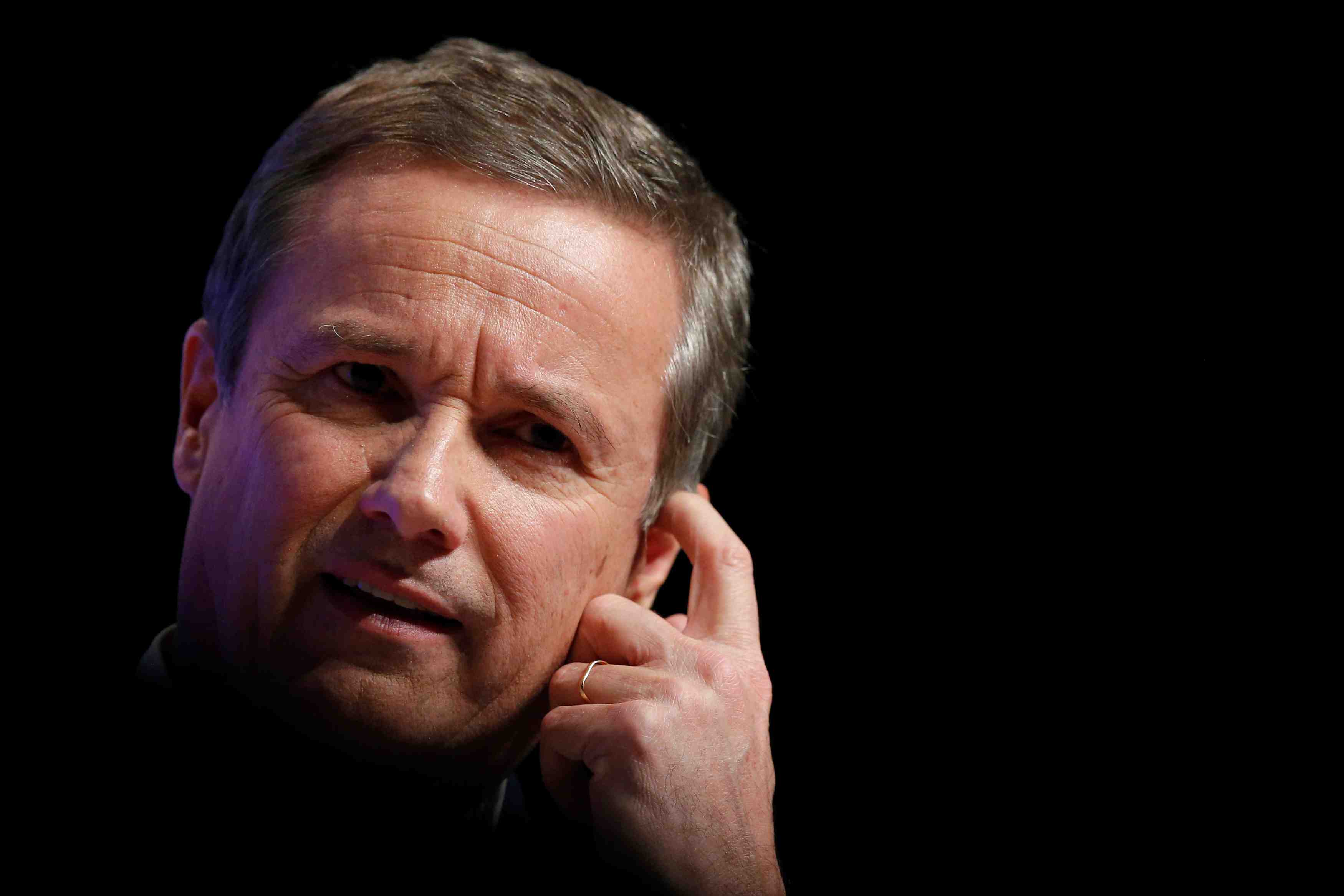 Dupont-aignan denonce des pressions de l'equipe fillon