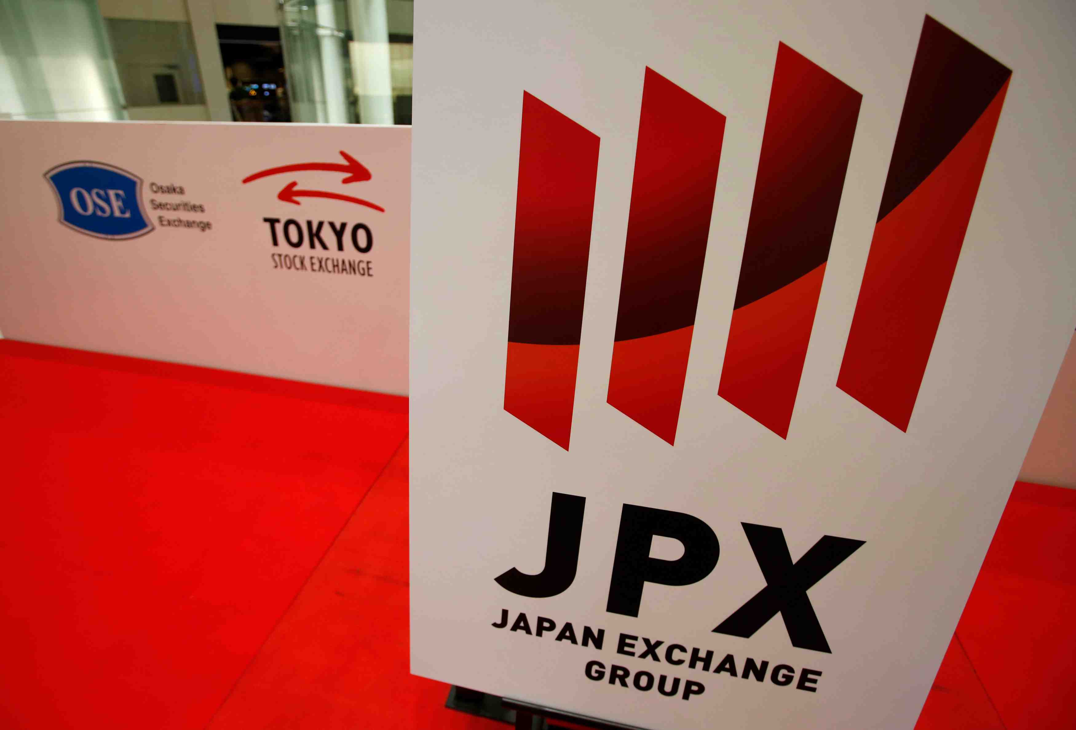 La bourse de tokyo cloture en hausse
