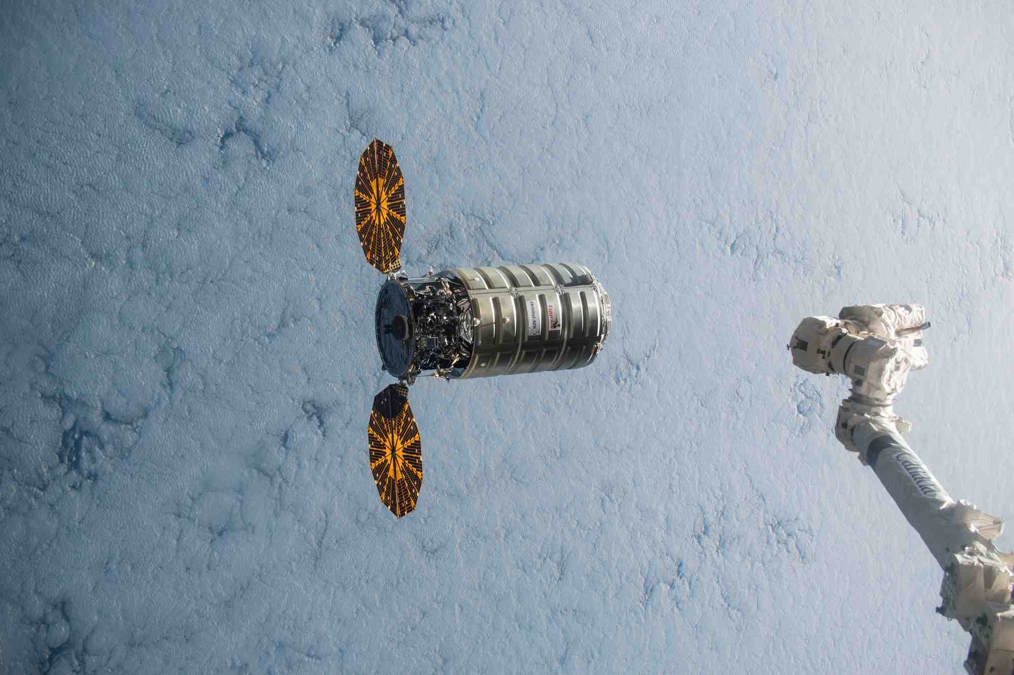 Station spatiale internationale Antares Thales Alenia Space Northrop Grumman