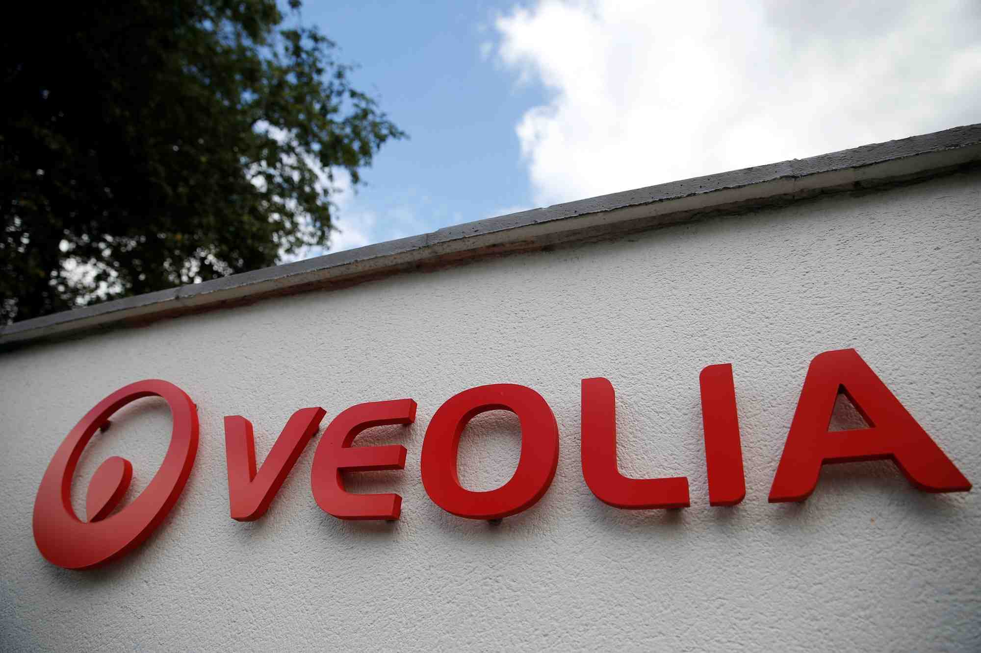 Le conseil d'administration de suez rejette l'offre de veolia