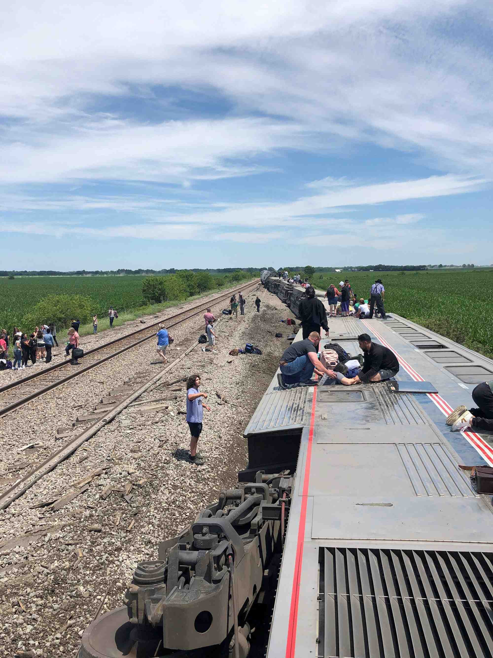 Usa: le bilan s'alourdit apres le deraillement d'un train dans le missouri