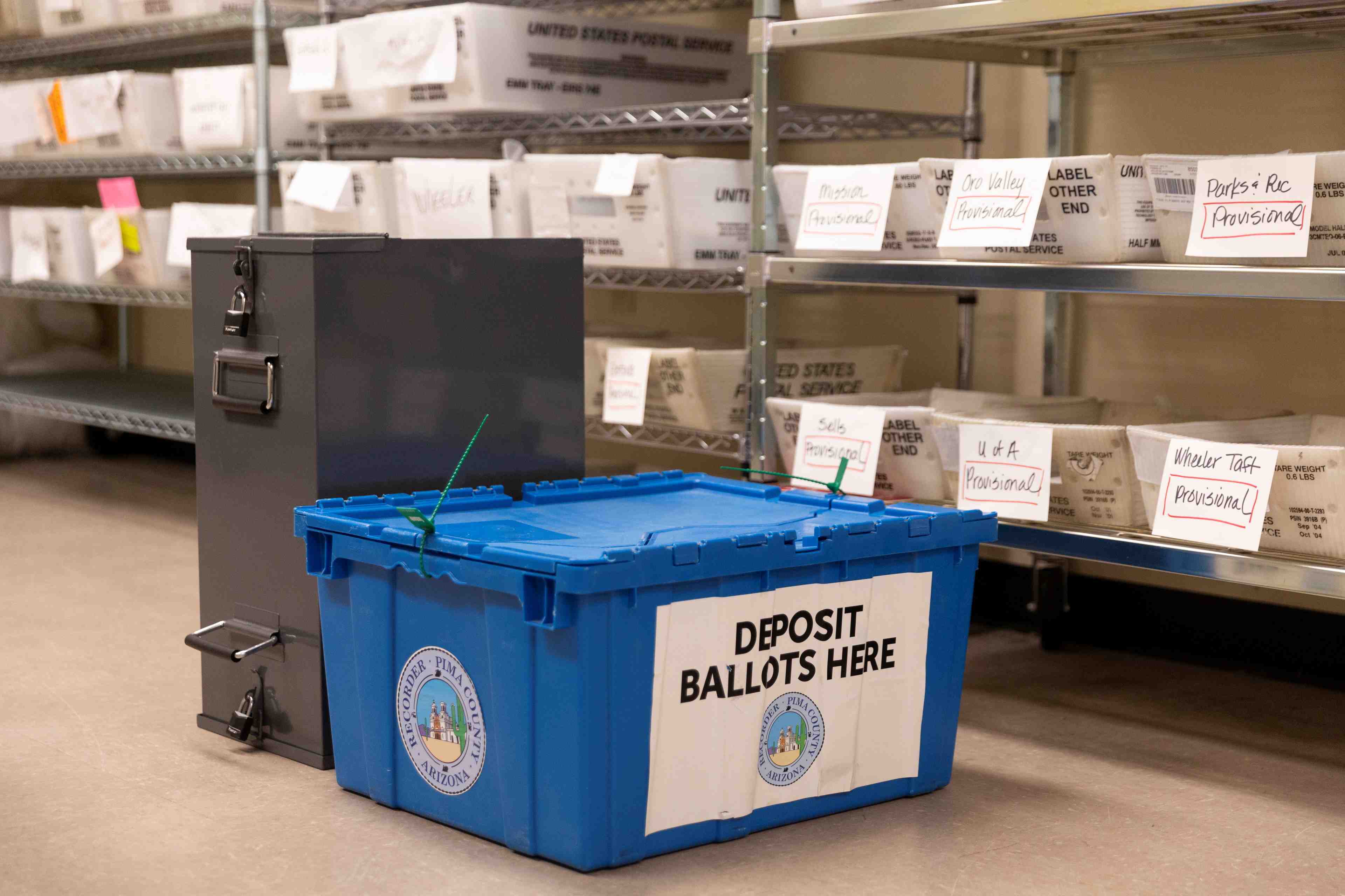 Plus de 100 millions d'americains ont vote par anticipation