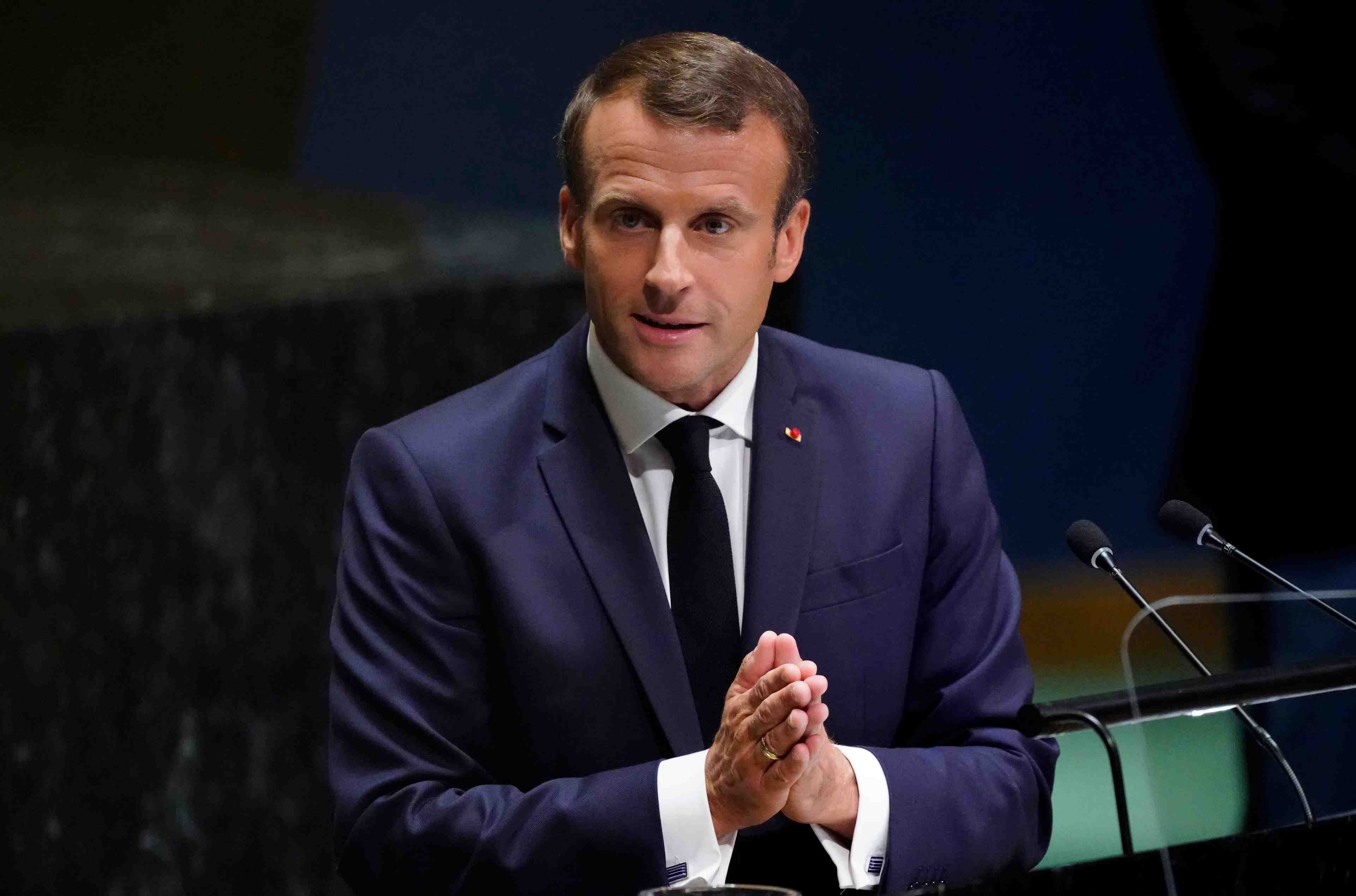 Macron salue la decision sur la niche fiscale pour les seniors