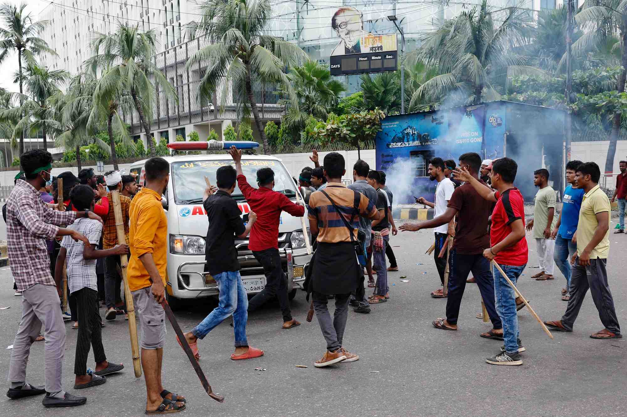 Manifestation contre la premiere ministre bangladaise sheikh hasina, a dhaka