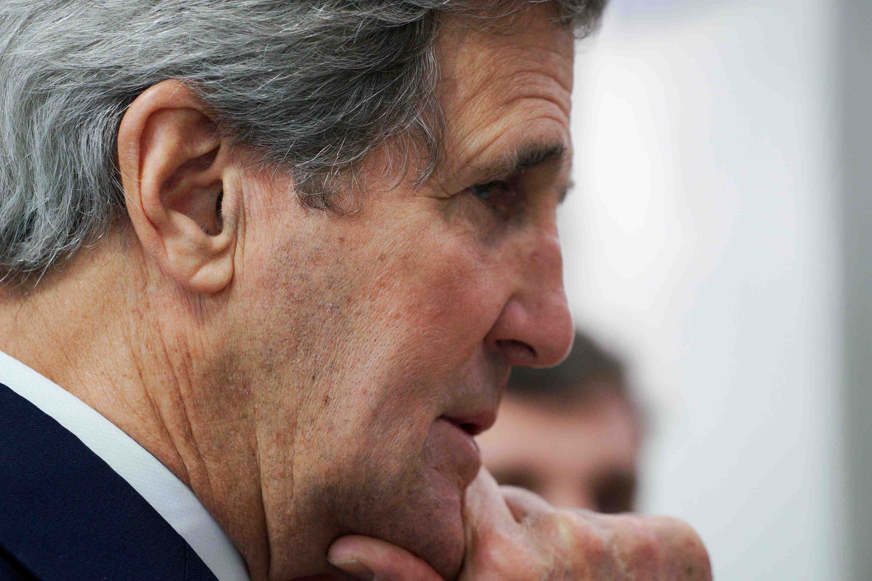 Le secretaire d'etat americain john kerry a paris vendredi