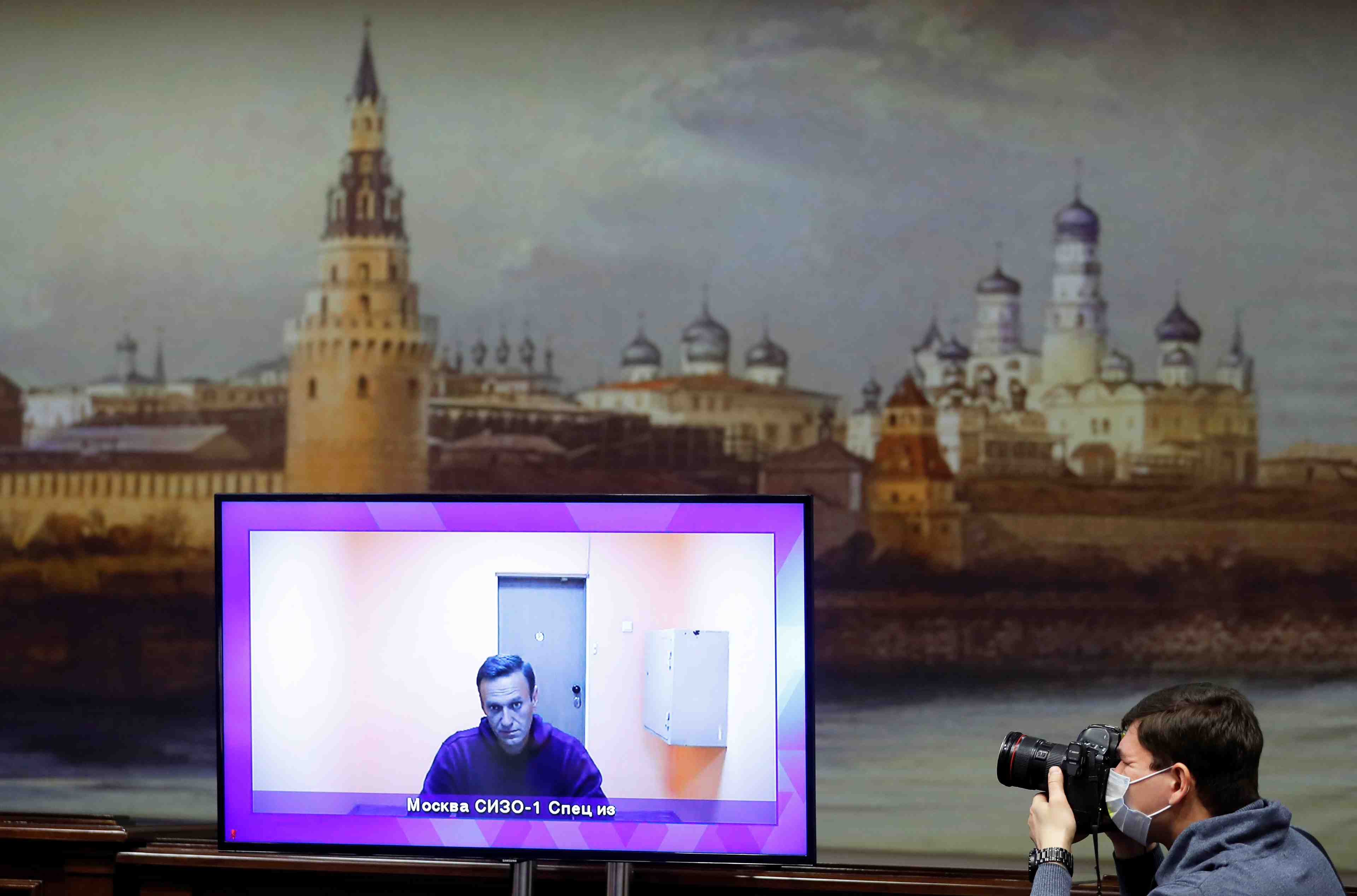 Russie: navalny dit ne pas avoir pu consulter son avocat en prive