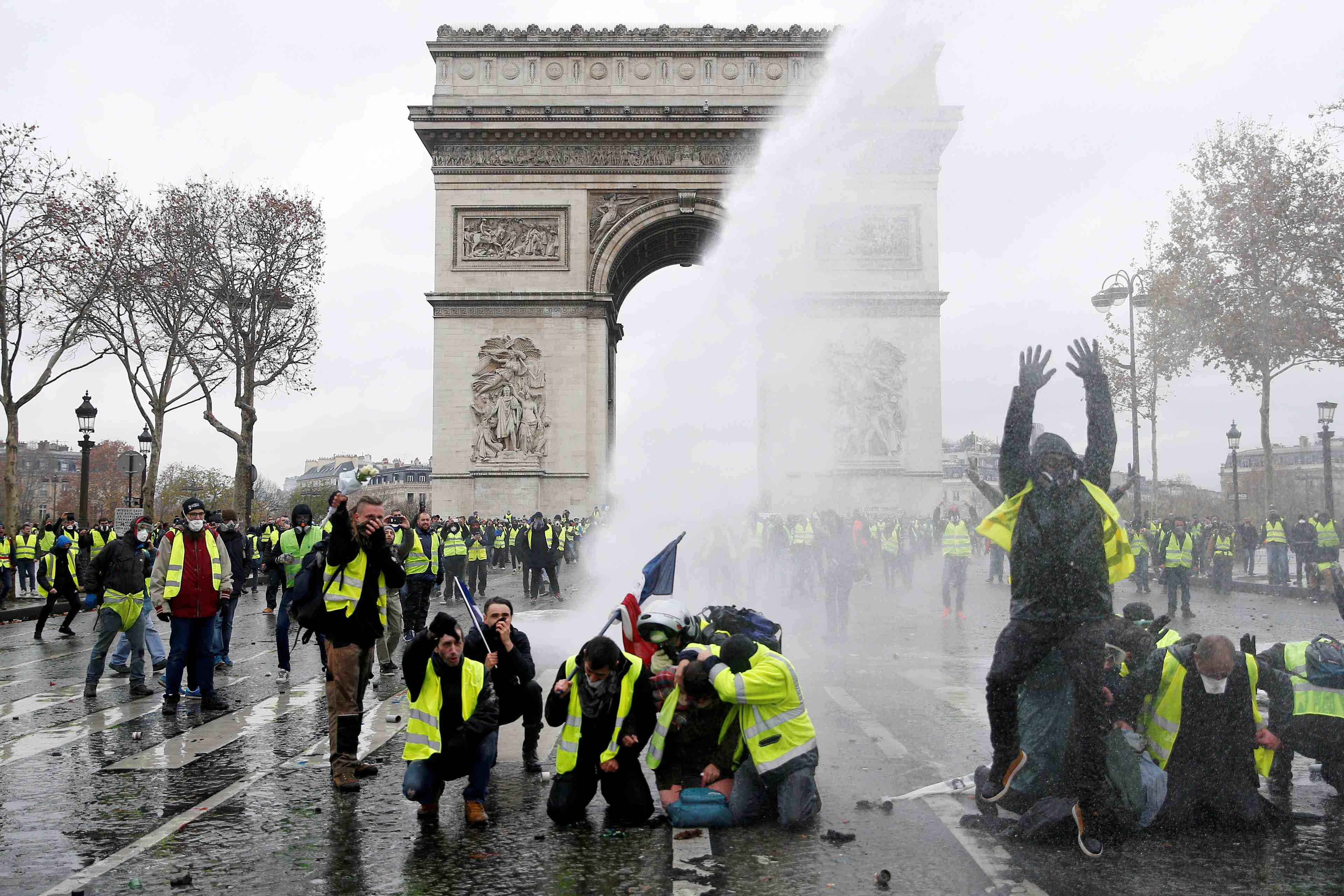 Sonnee, la majorite presse l'executif de repondre a l'urgence