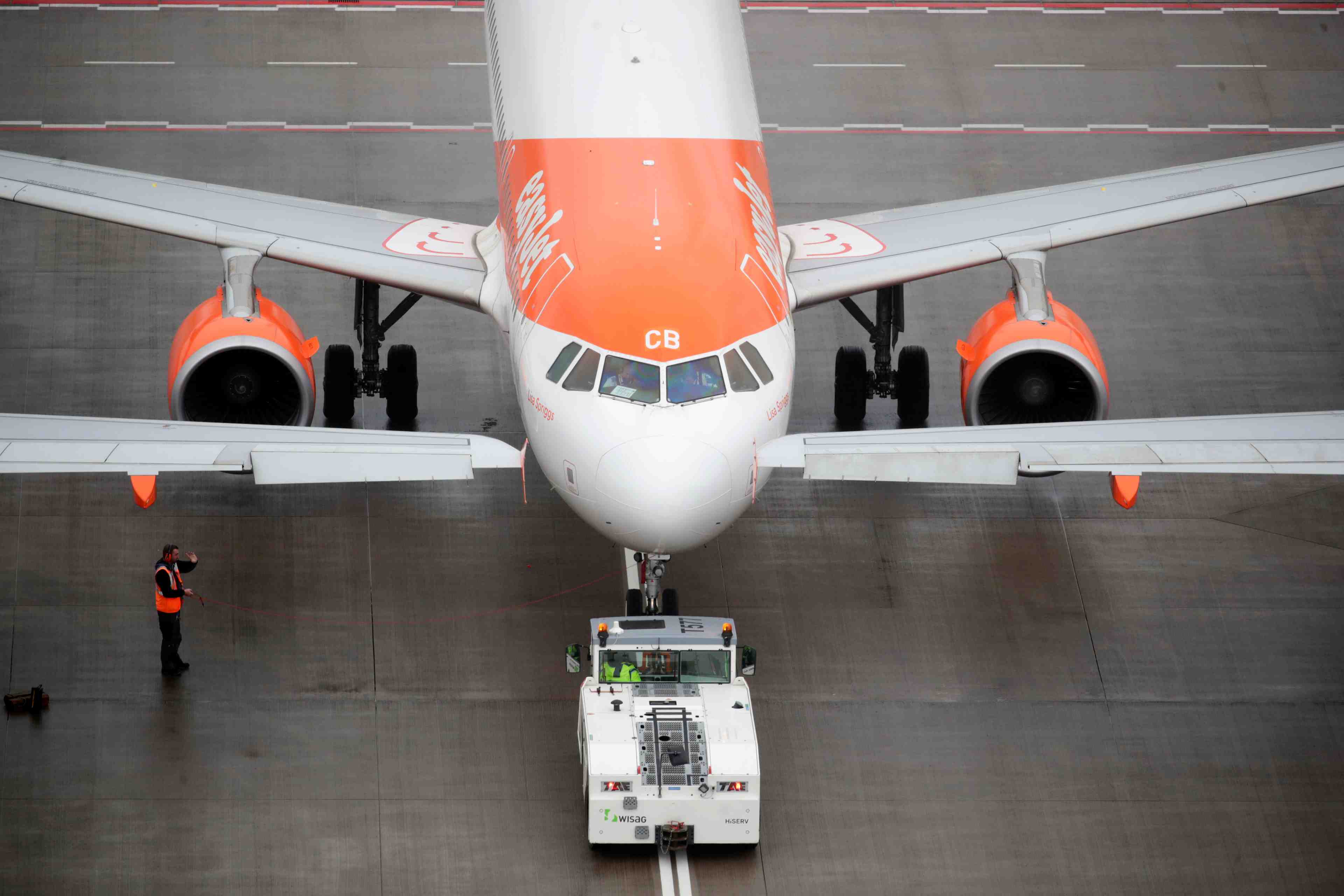 Easyjet reduit ses capacites de vols en raison du confinement