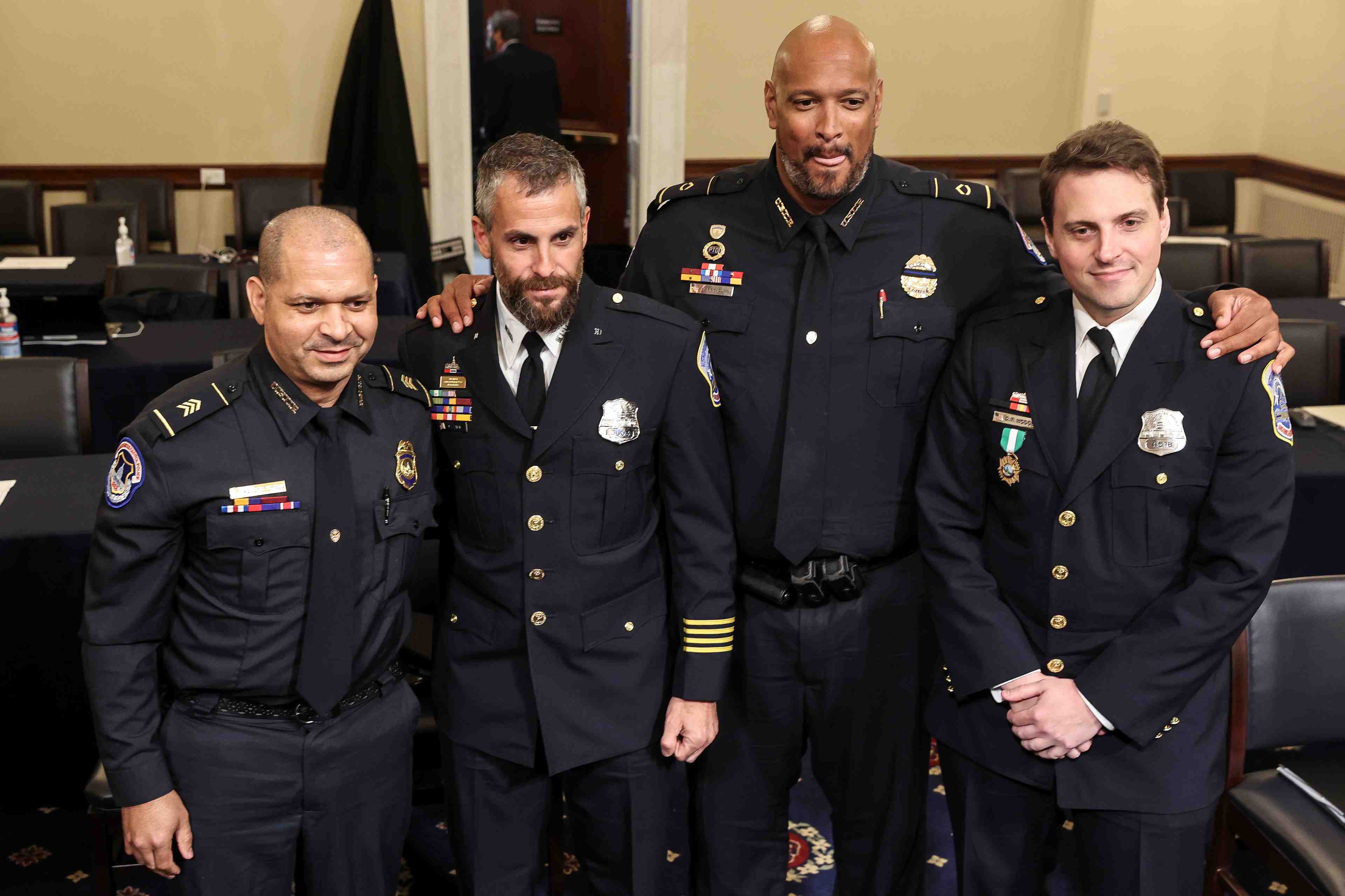 Etats-unis: premieres auditions devant la commission sur l'assaut du capitole