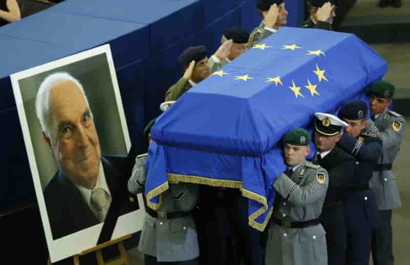 Hommage planetaire a helmut kohl l'europeen