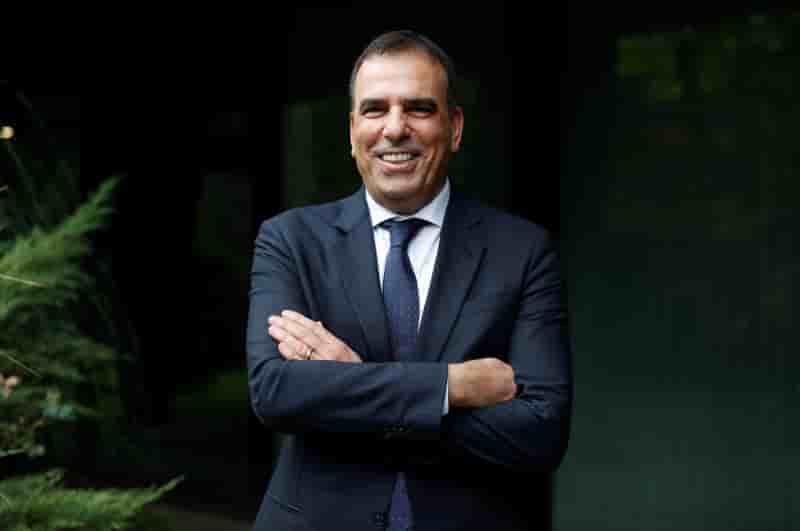 Tim: amos genish plebiscite par les actionnaires