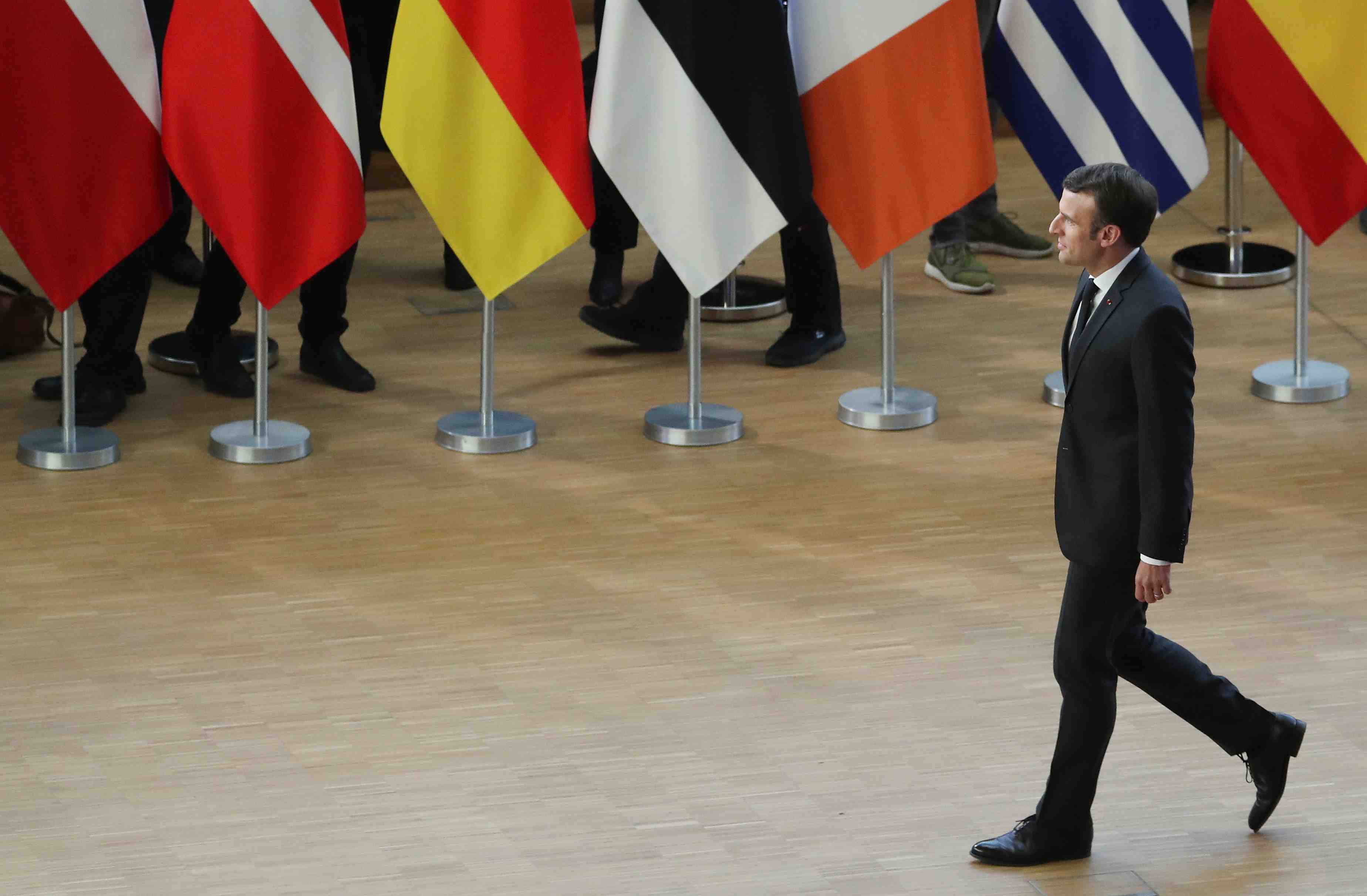 France: la cote de confiance de macron en baisse d'un point a 29%