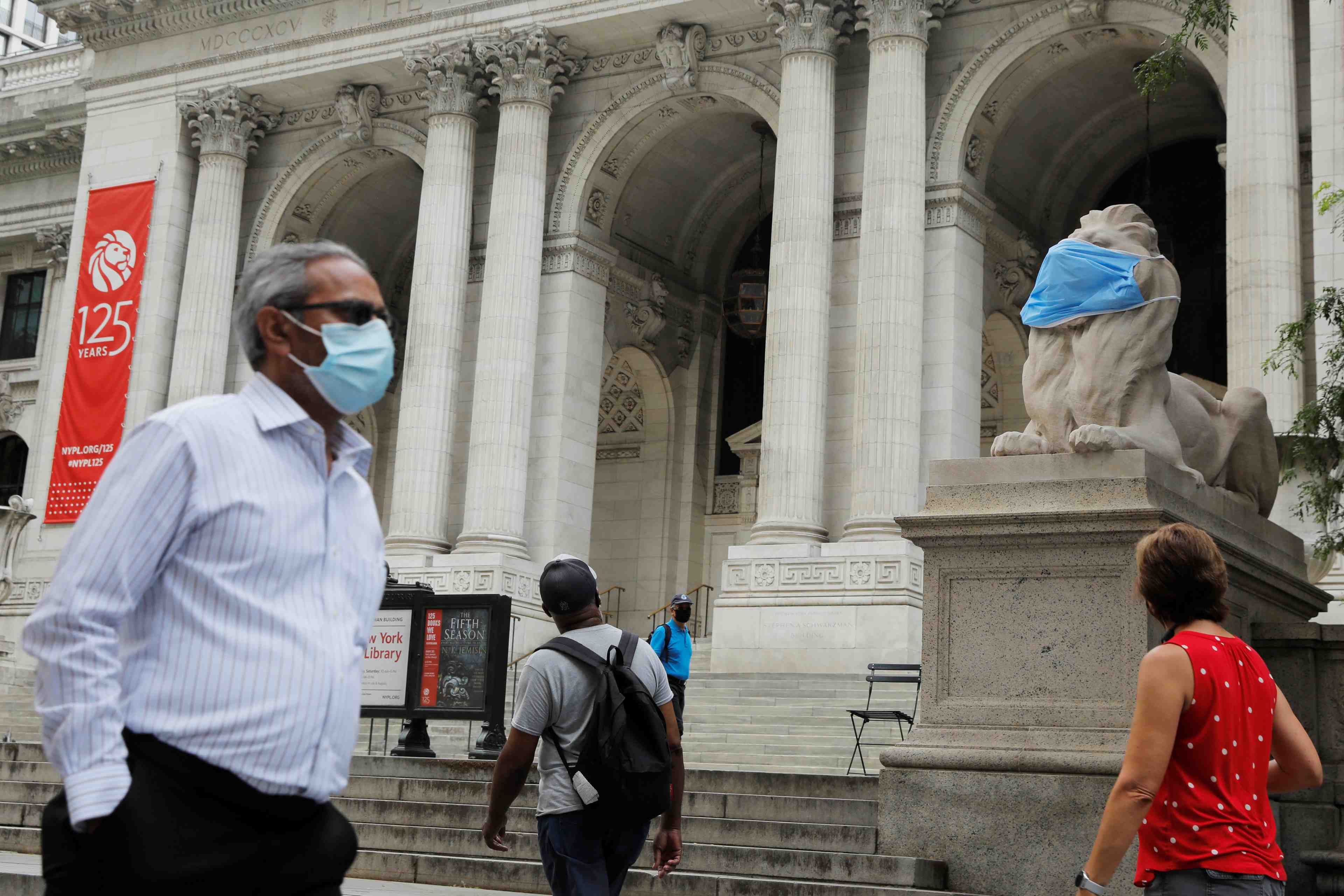 Coronavirus: record mondial de nouveaux cas quotidiens aux usa
