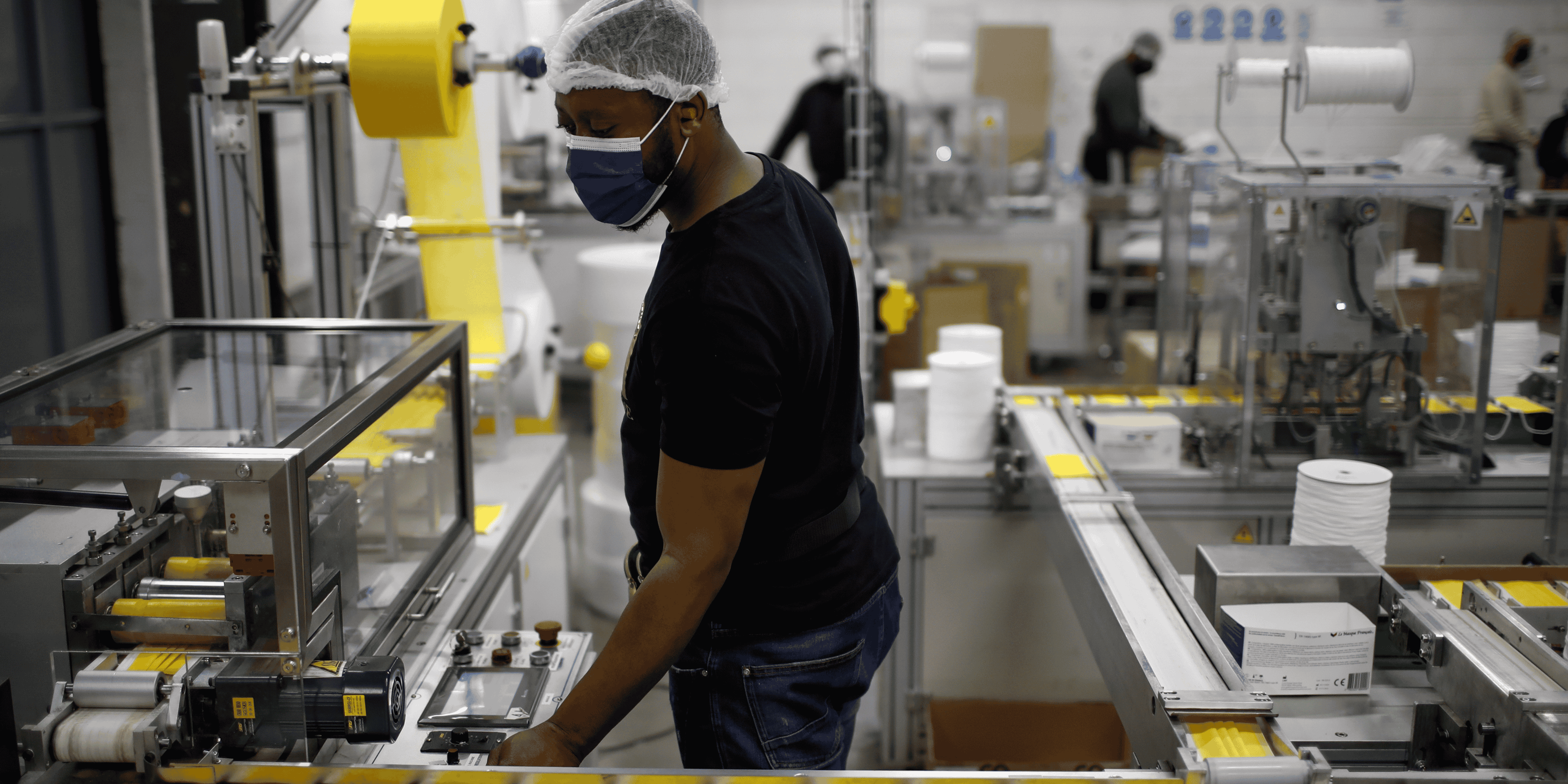 France: la production industrielle recule de 0,1% en avril