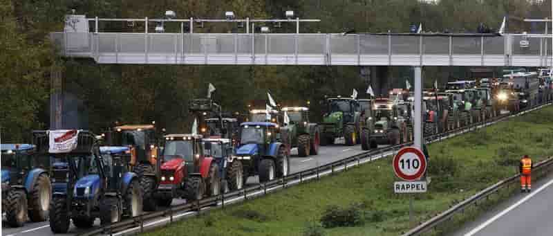 Les agriculteurs appellent au blocus de Paris jeudi