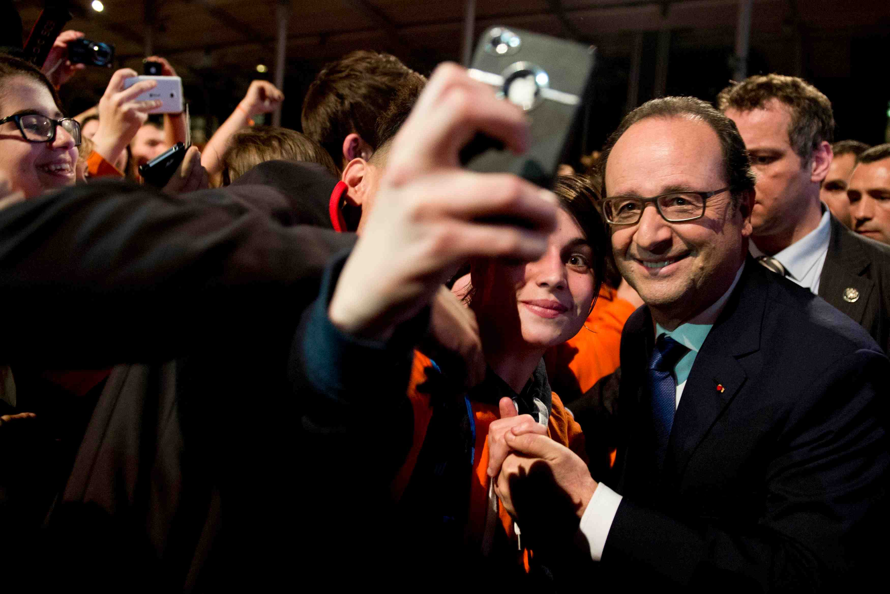 francois hollande celebre le service civique