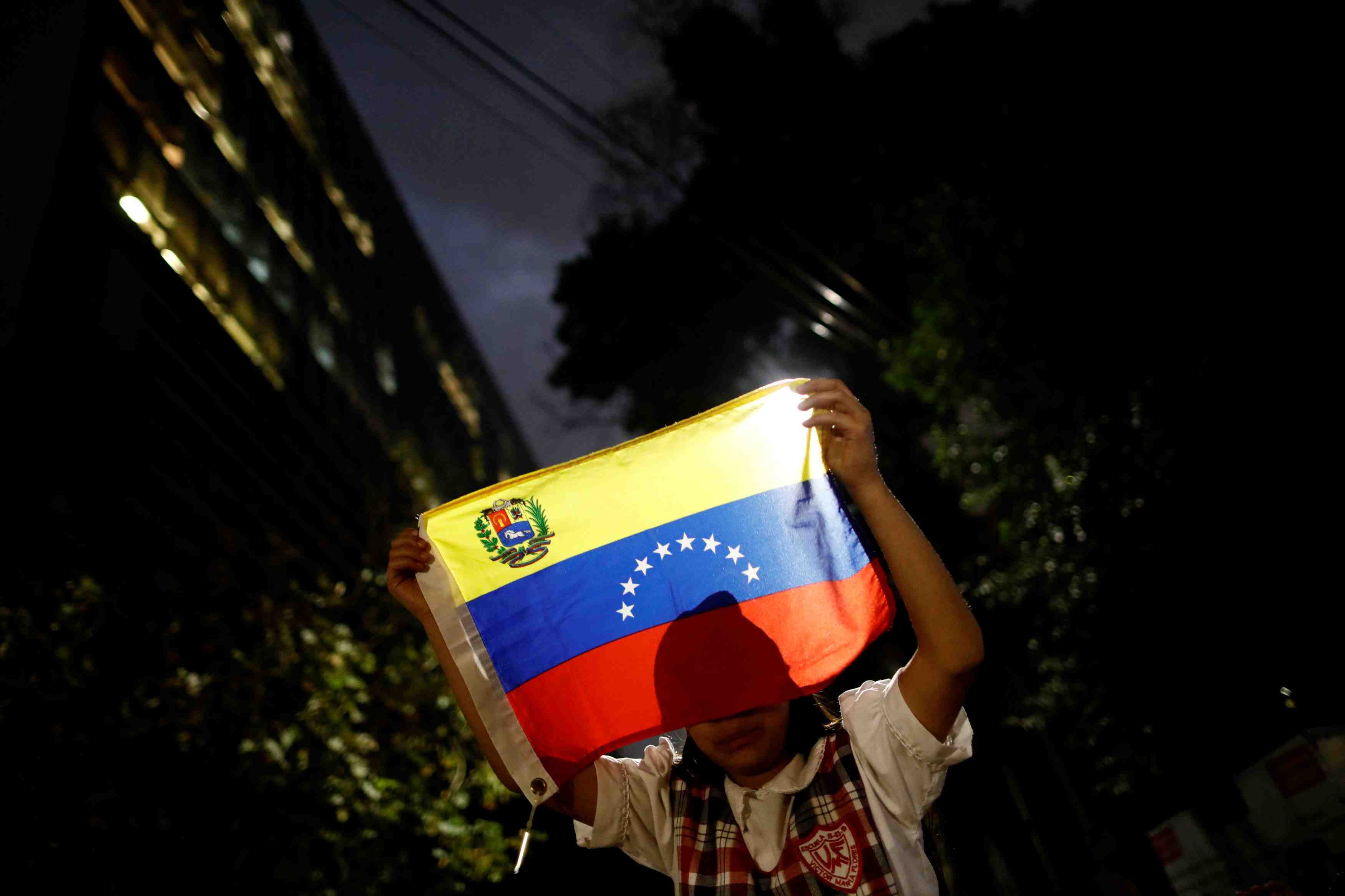Paris, berlin et madrid exigent des elections au venezuela