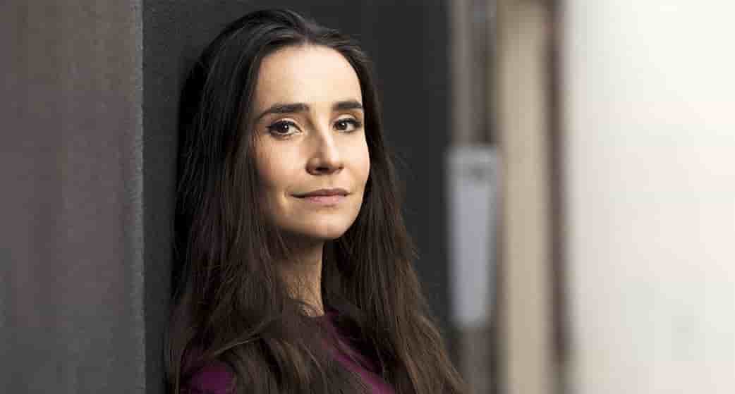 Le portrait de la journaliste Salomé Saqué à Paris, le 22 janvier 2025.