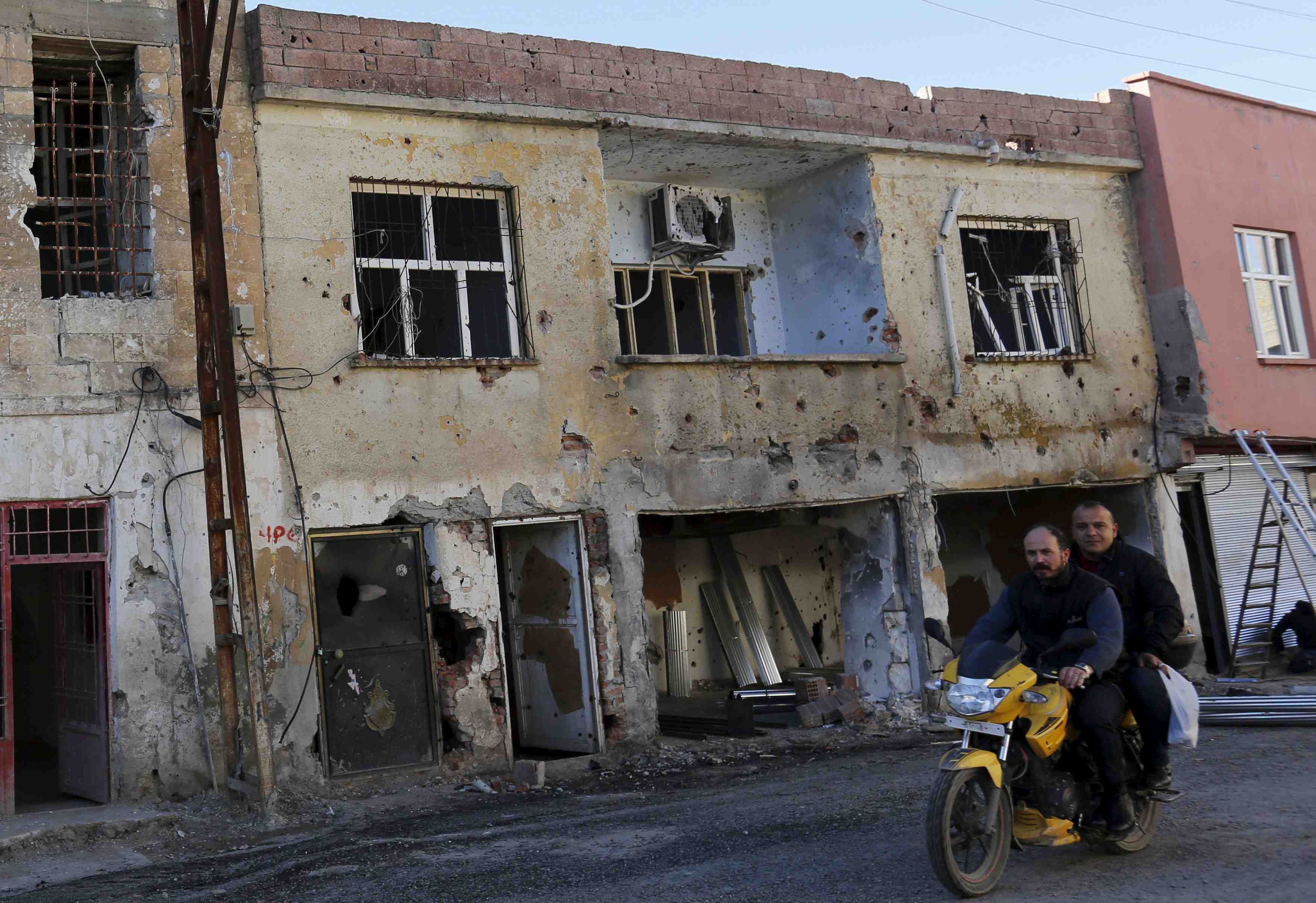 La turquie dit avoir tue 69 separatistes kurdes en quatre jours de combats
