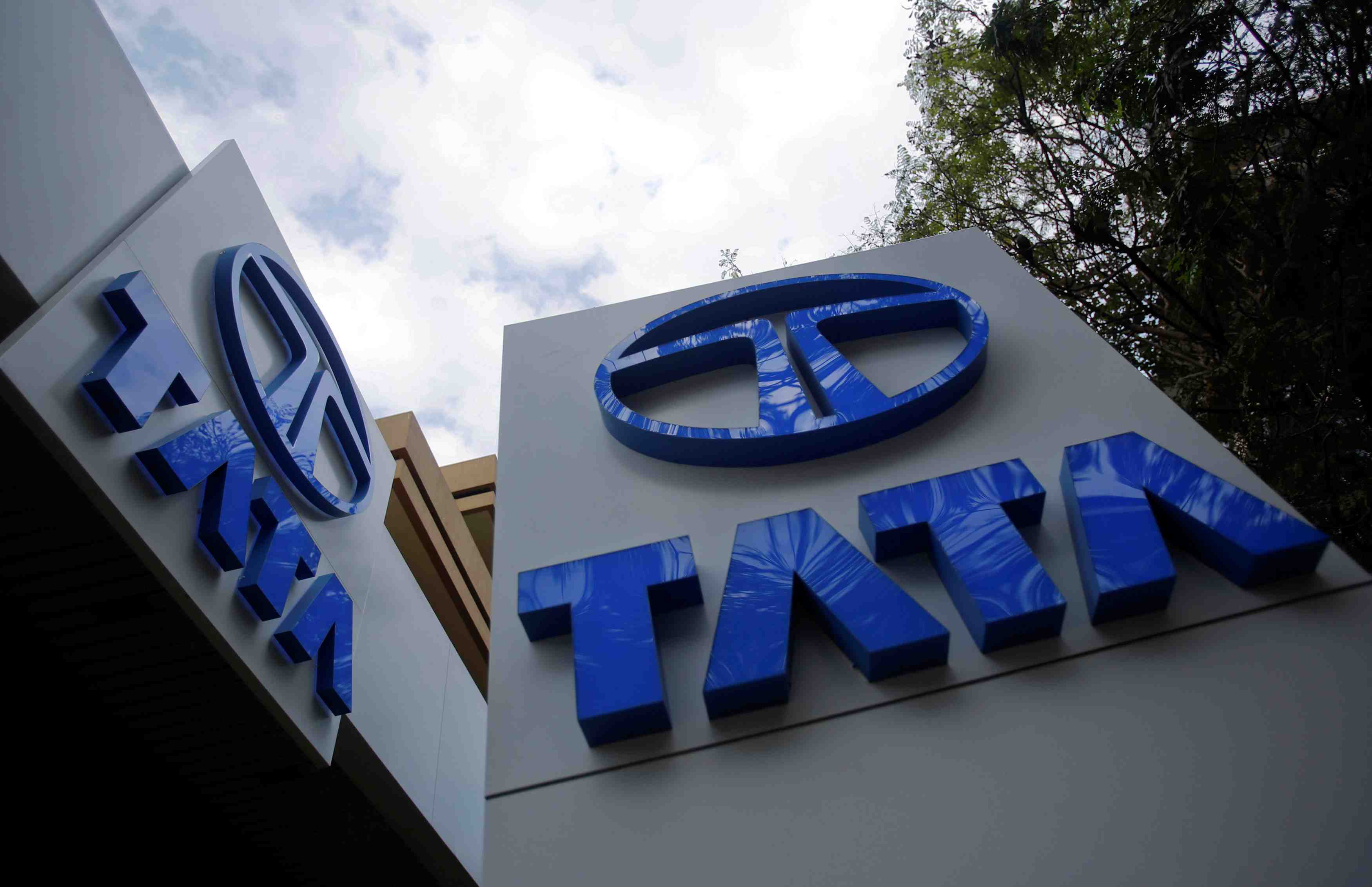 Tata motors abaisse son objectif de marge d'exploitation annuelle