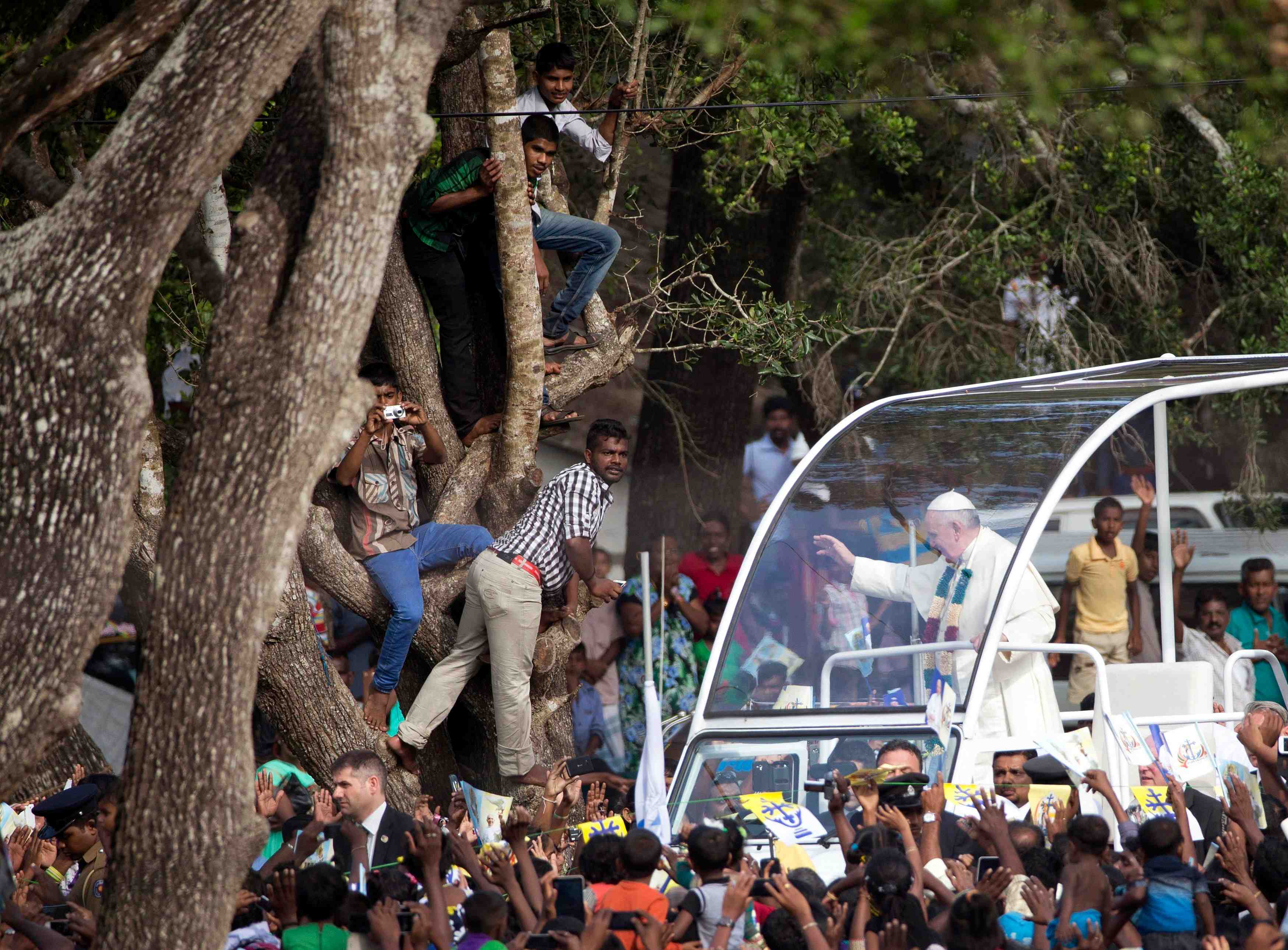 Le pape prone la reconciliation au sri lanka
