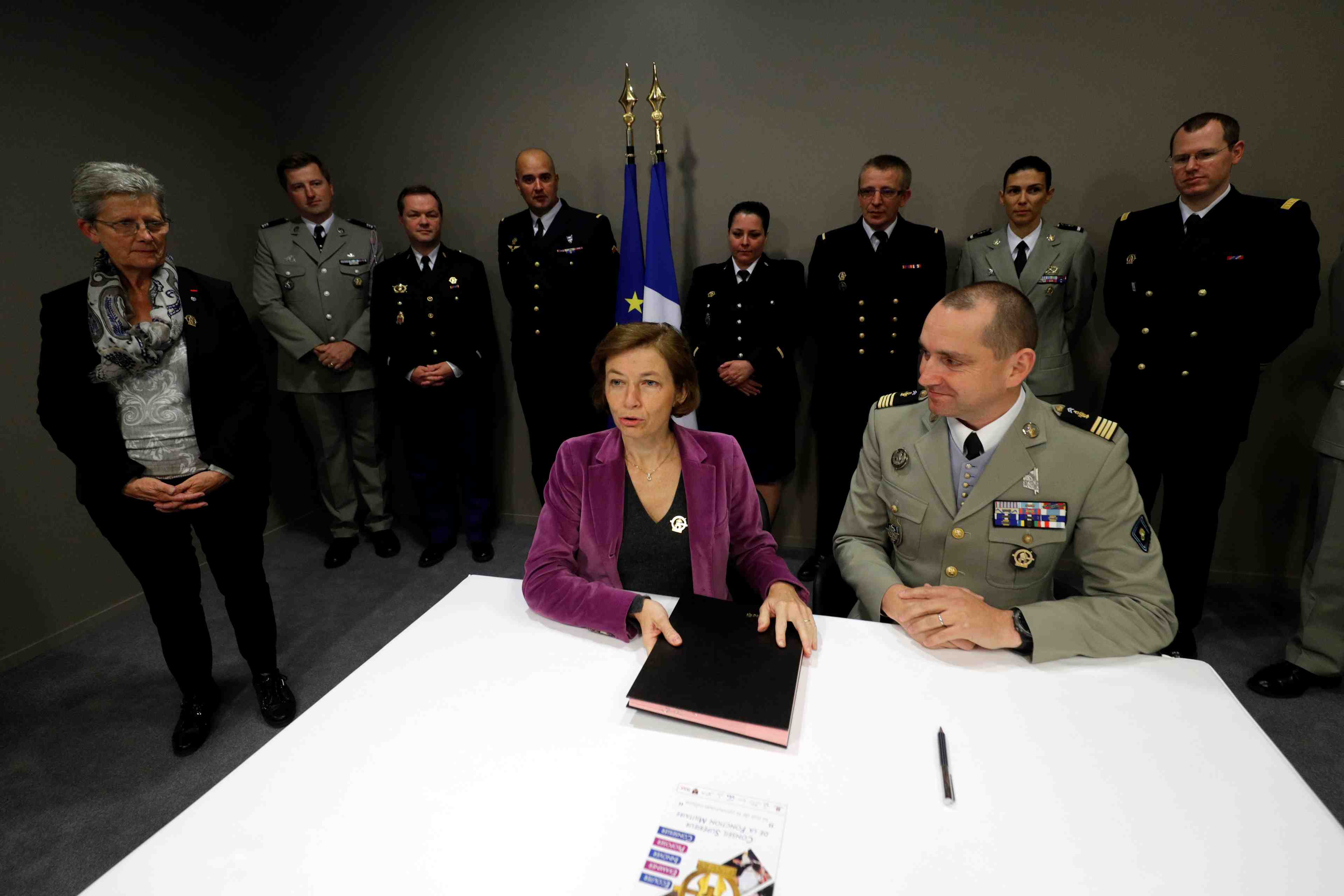 Un plan a 300 millions pour les militaires et leurs familles en france
