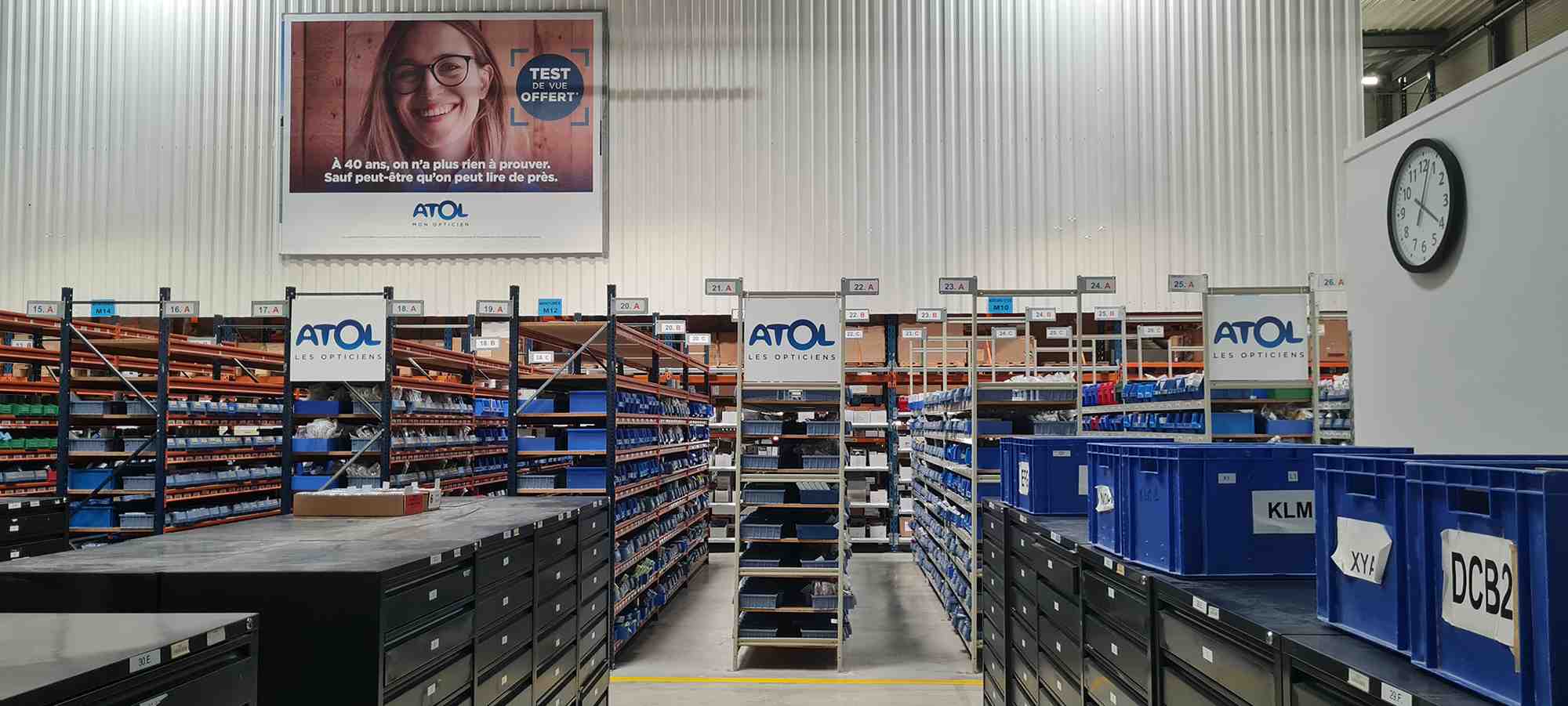 Le site comptabilise 50 000 références de verres et stocke 3 millions de produits