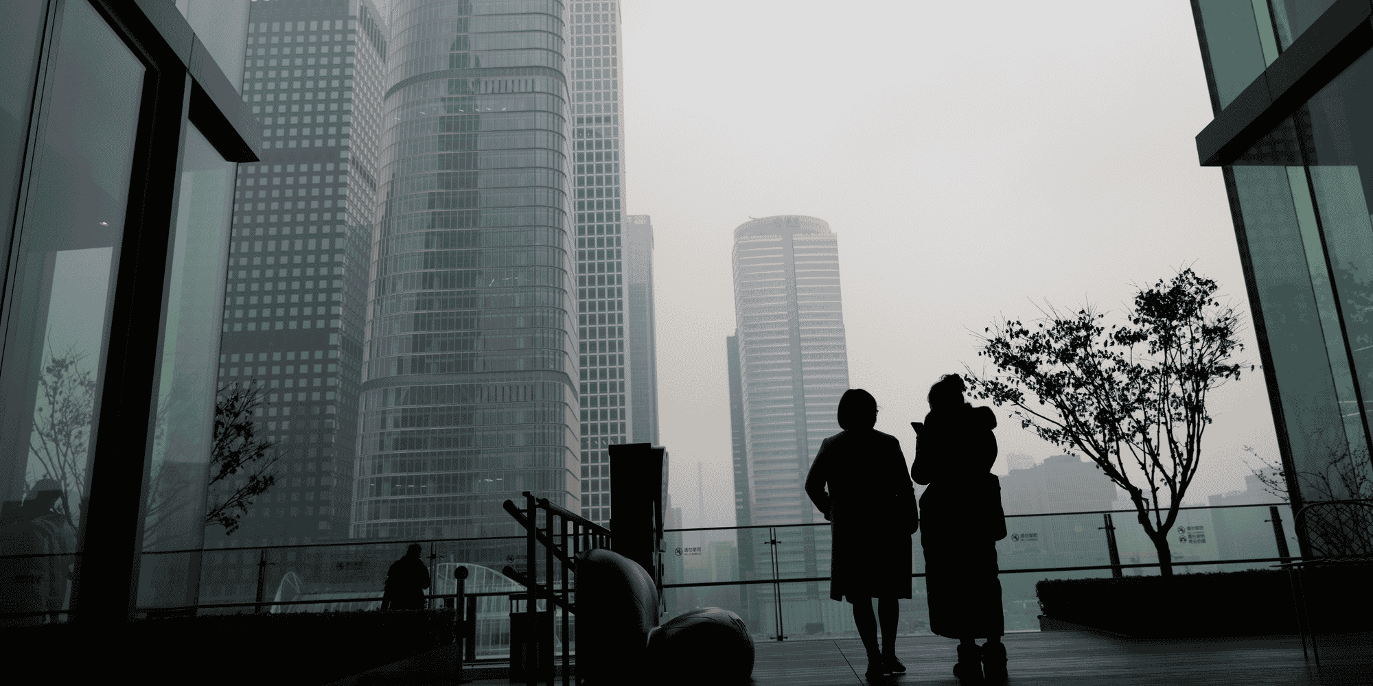 La Chine peine à relancer son économie depuis la levée fin 2022 des strictes mesures sanitaires en place durant la pandémie de Covid.