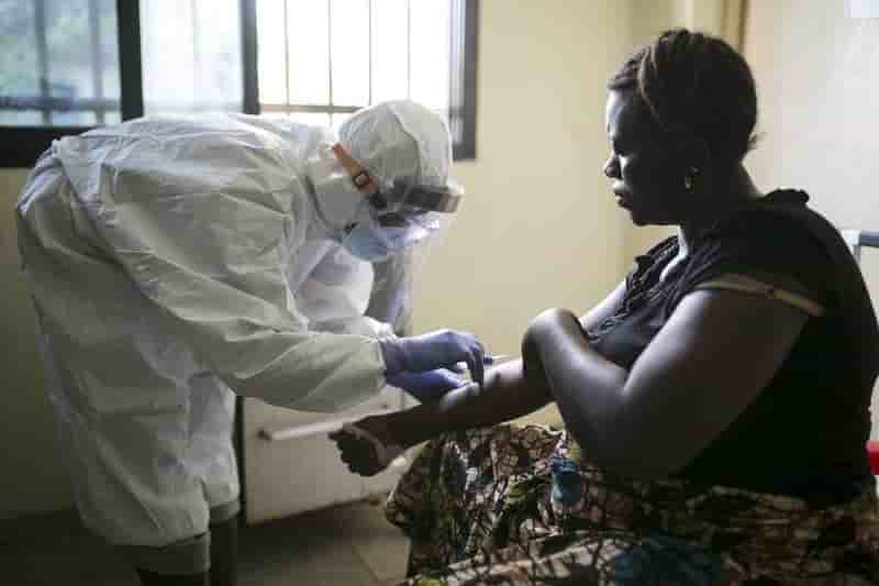 La sierra leone fete la fin de l'epidemie de fievre ebola
