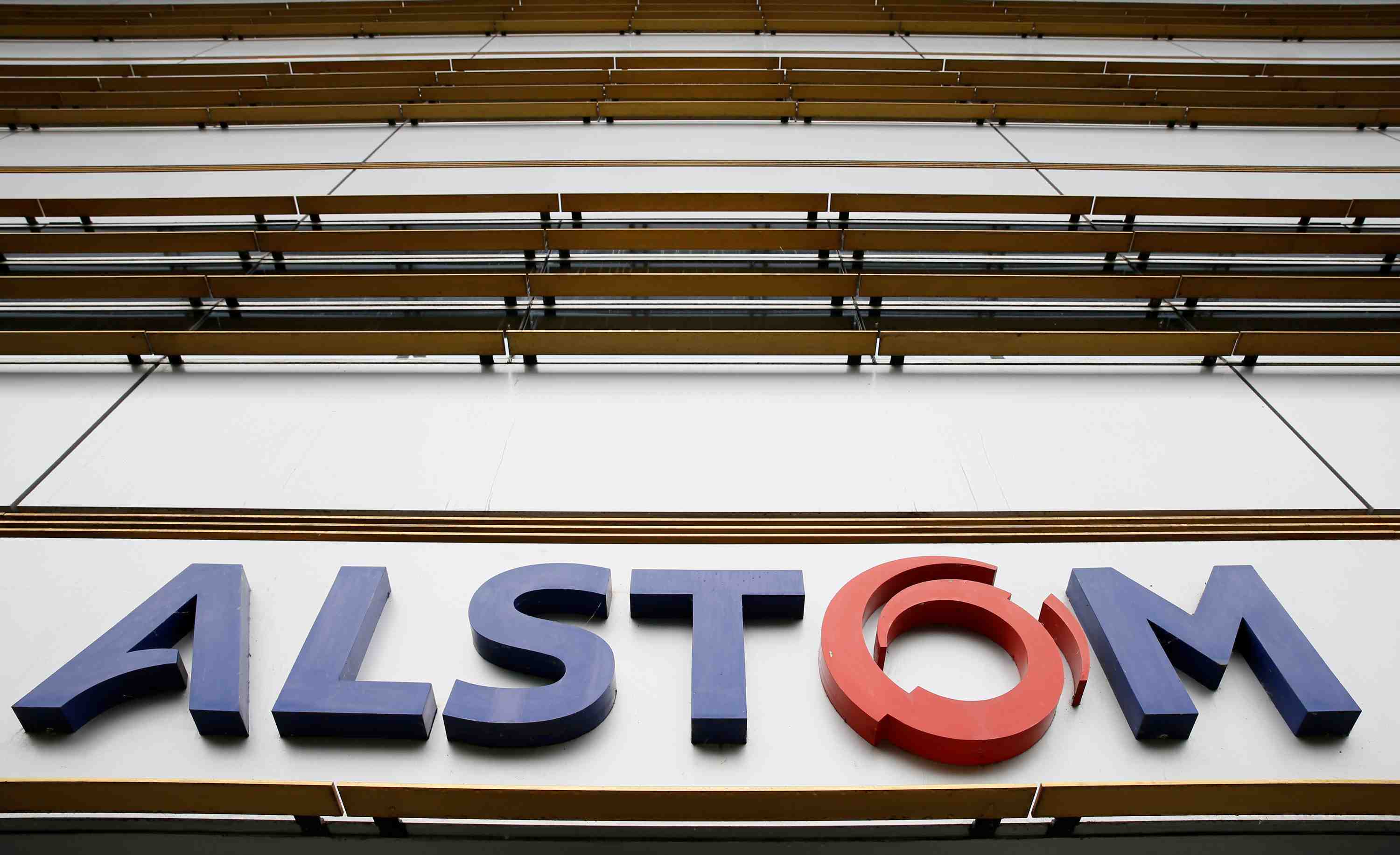 Les syndicats d'alstom demandent un projet industriel europeen