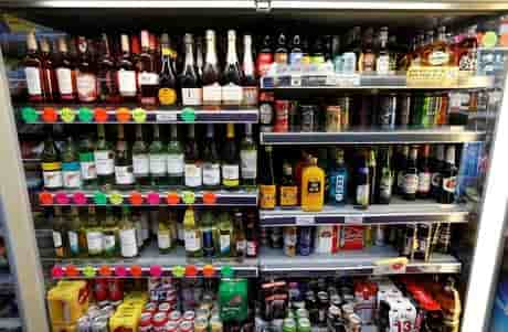 France: l'academie de medecine veut des mesures fortes contre l'alcool