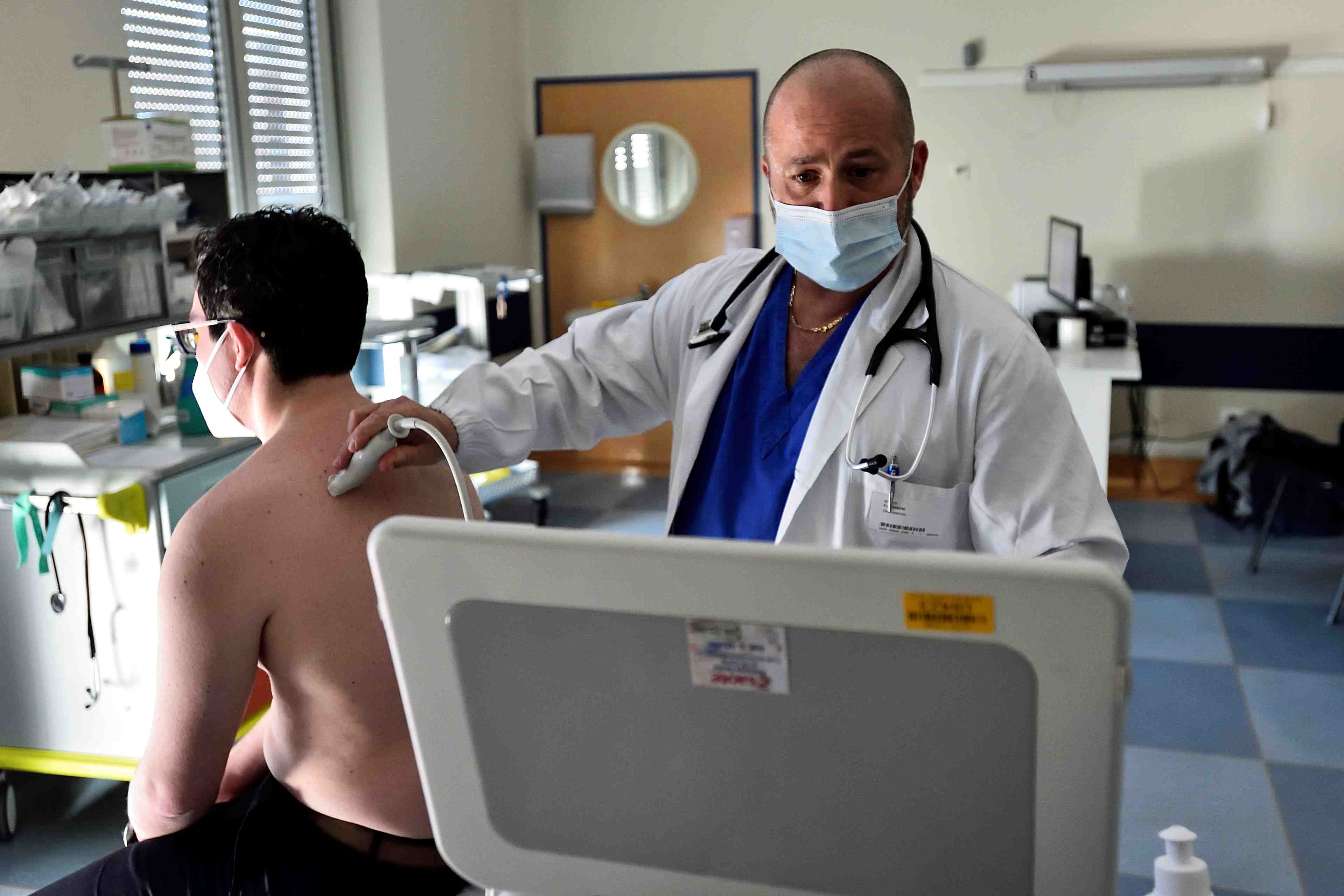 Coronavirus: l'italie fait etat de 251 nouveaux deces en 24 heures