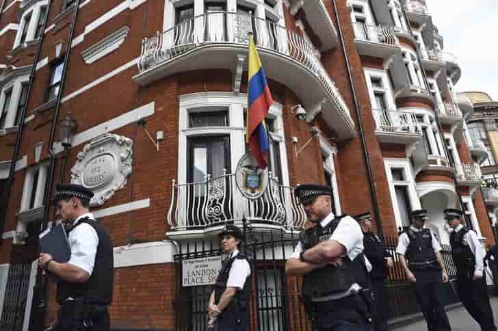 Julian Assange quittera "bientôt" l'ambassade d'Équateur