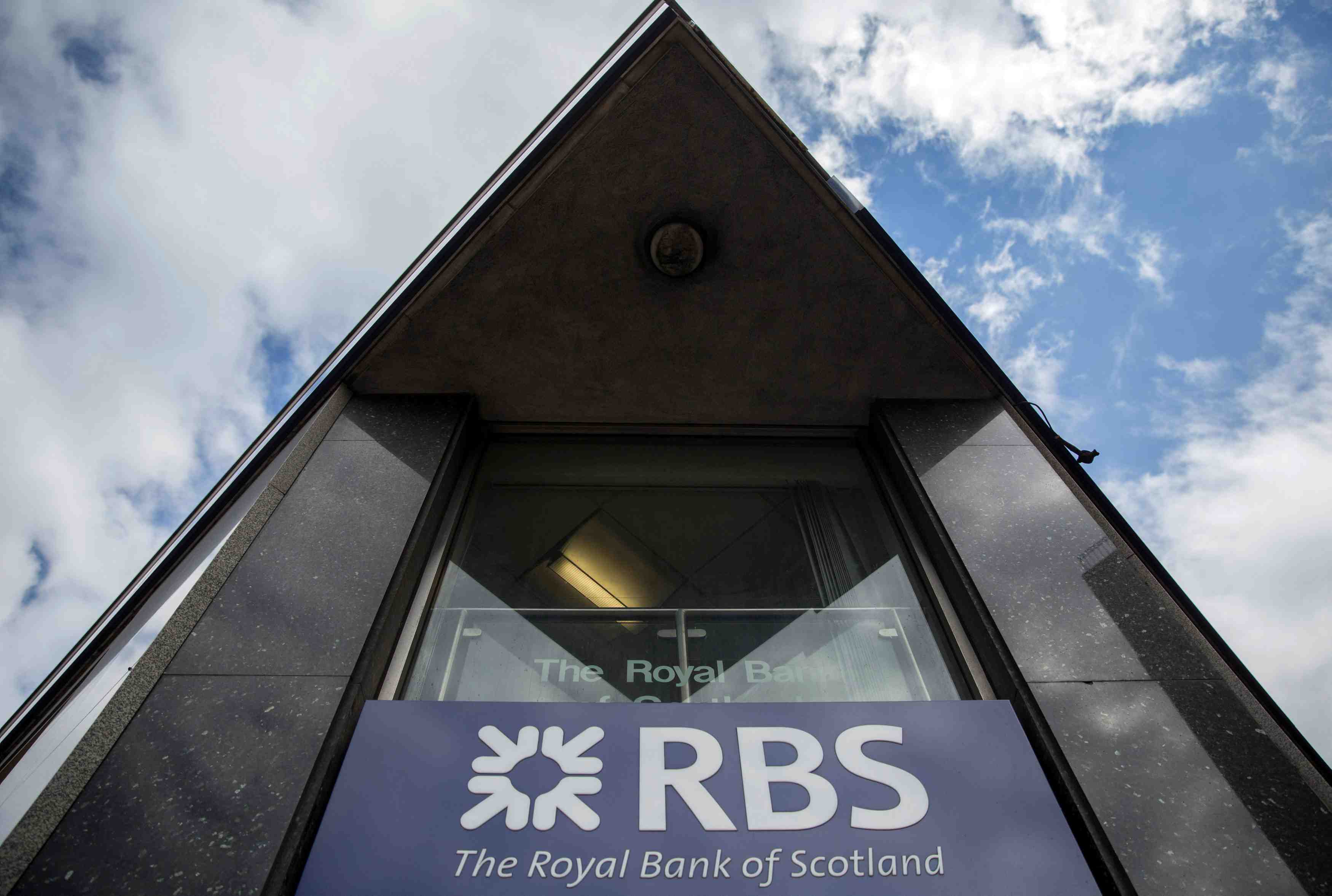 Demission du directeur financier de royal bank of scotland