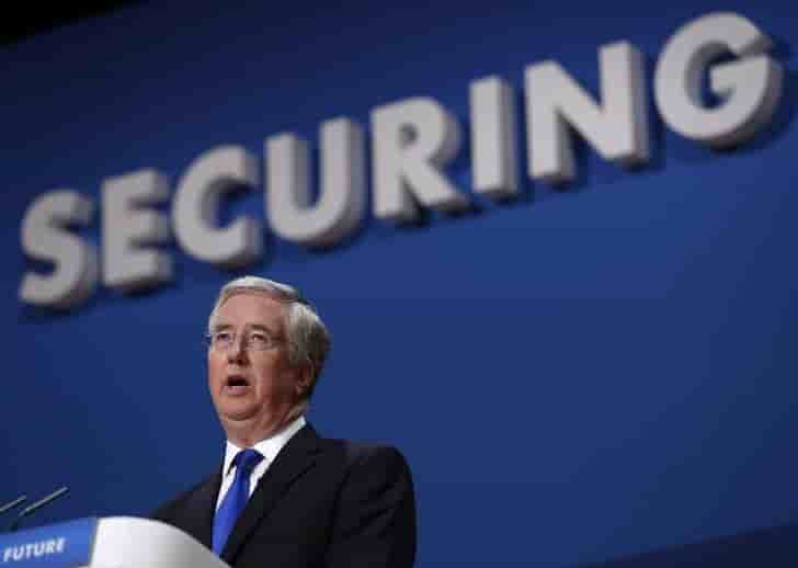 Le secretaire britannique a la defense estime que vladimir poutine est un danger pour les pays baltes