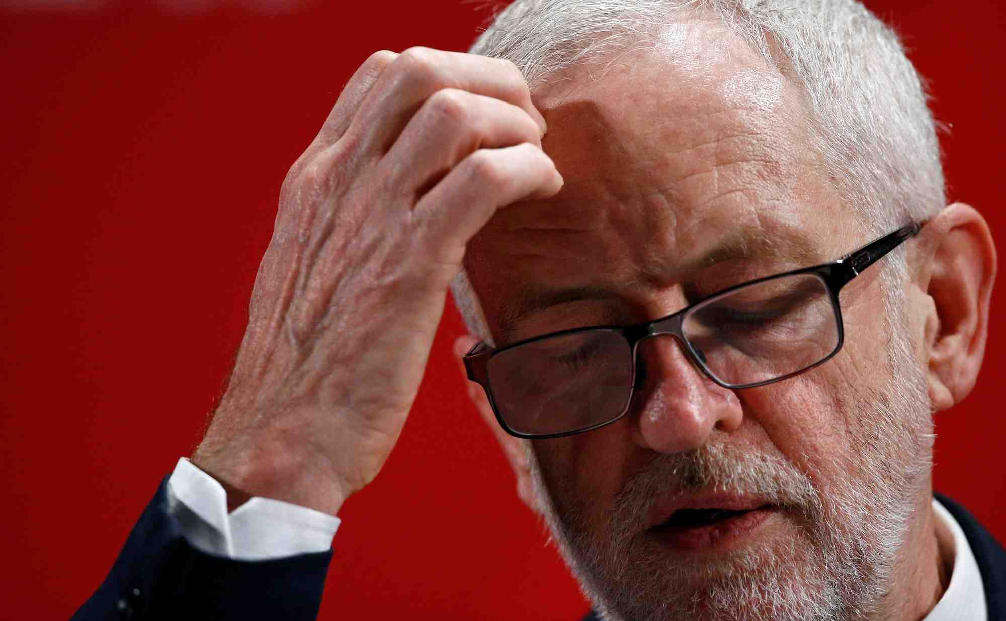 Corbyn sur la defensive apres de nouvelles accusations d'antisemitisme